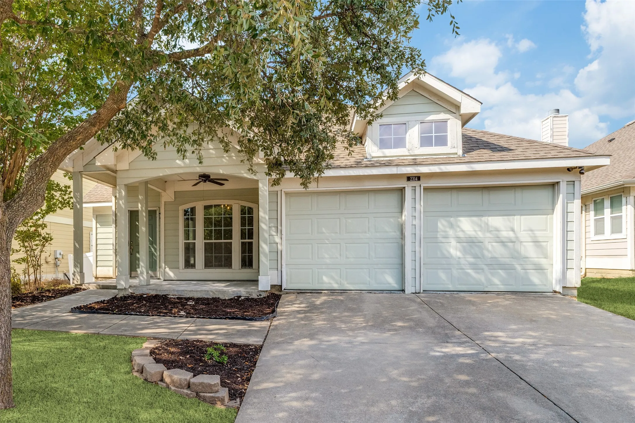 Single Family Residence For Sale in Collin County , 2314 Wiley Farm, Anna, Texas 75409, 3 Bedroom, 2 Bathroom, 2 Garage spaces, 1,491 Sqft, built in 2004, mls#21380907, Real Estate Agent in Anna, Homes For Sale in Collin county, Homes For Sale in Anna, Realtor in Anna Texas, Real Estate Brokerage Independent Realty Texas, Luminita Cordes Realtor