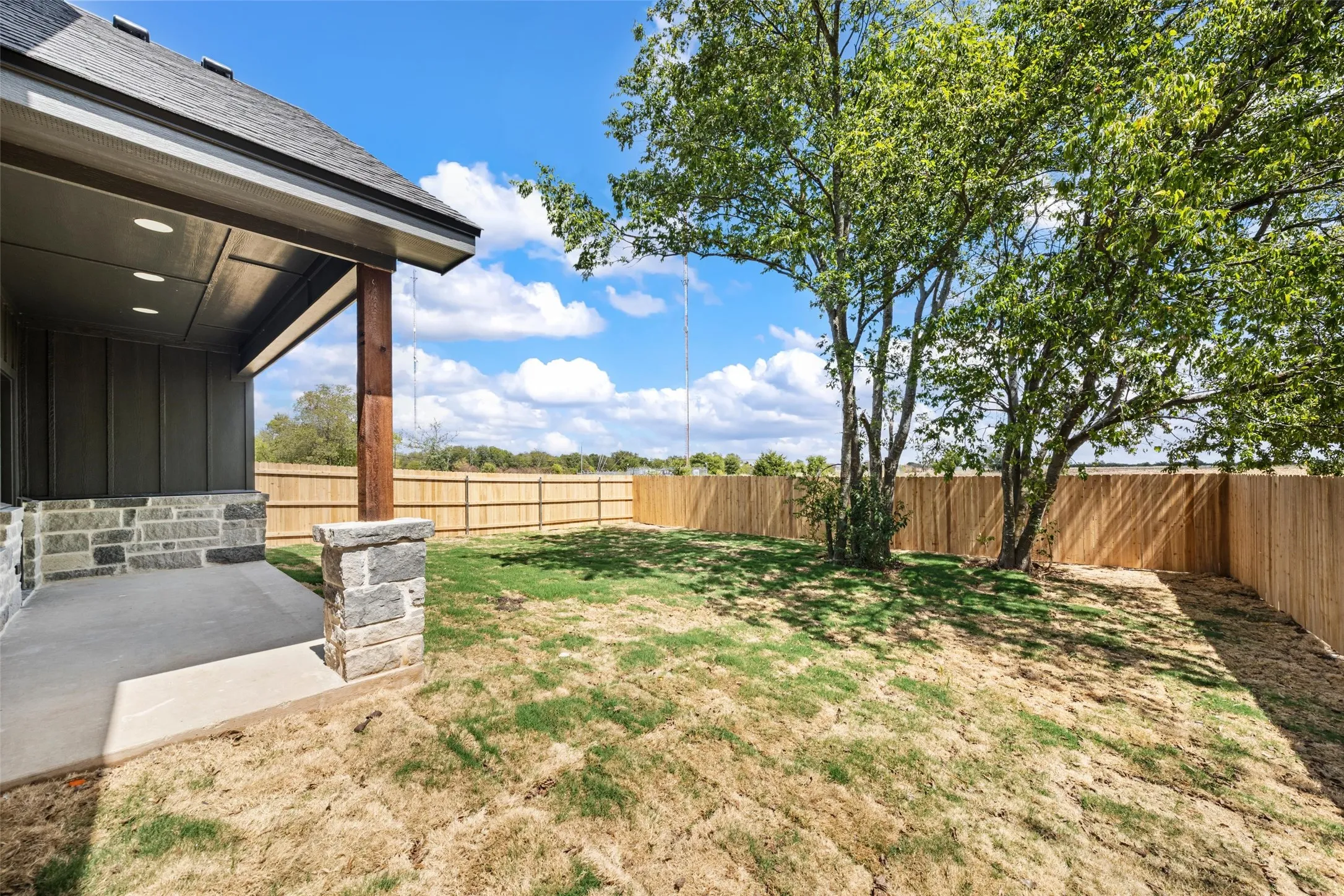 Single Family Residence For Sale in Mc Lennan County , 302 Johnson Street, Mc Gregor, Texas 76657, 3 Bedroom, 2 Bathroom, 1 Garage spaces, 1,466 Sqft, built in 2026, mls#21381928, Real Estate Agent in Mc Gregor, Homes For Sale in Mc Lennan county, Homes For Sale in Mc Gregor, Realtor in Mc Gregor Texas, Real Estate Brokerage Independent Realty Texas, Luminita Cordes Realtor
