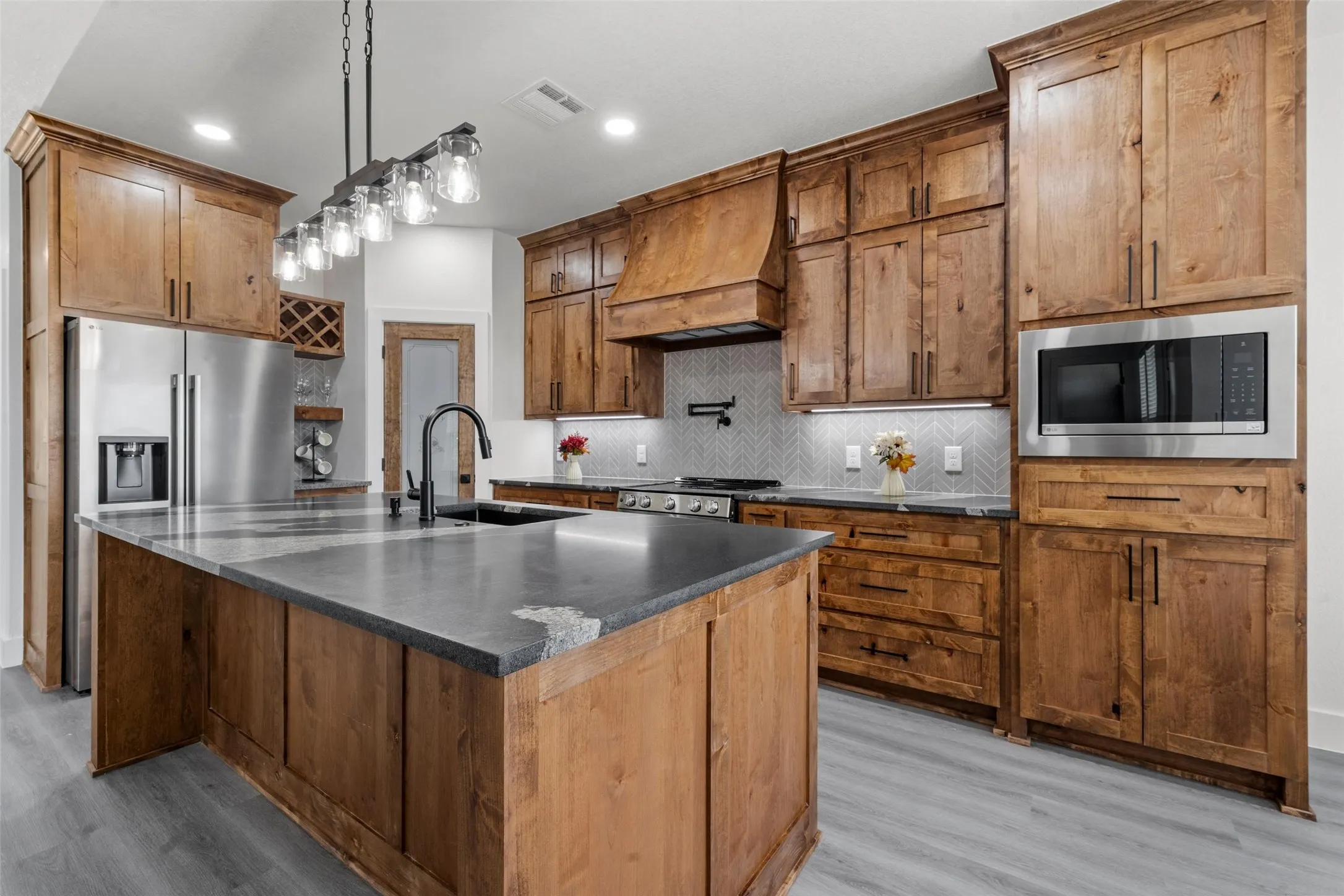 Single Family Residence For Sale in Mc Lennan County , 302 Johnson Street, Mc Gregor, Texas 76657, 3 Bedroom, 2 Bathroom, 1 Garage spaces, 1,466 Sqft, built in 2026, mls#21381928, Real Estate Agent in Mc Gregor, Homes For Sale in Mc Lennan county, Homes For Sale in Mc Gregor, Realtor in Mc Gregor Texas, Real Estate Brokerage Independent Realty Texas, Luminita Cordes Realtor