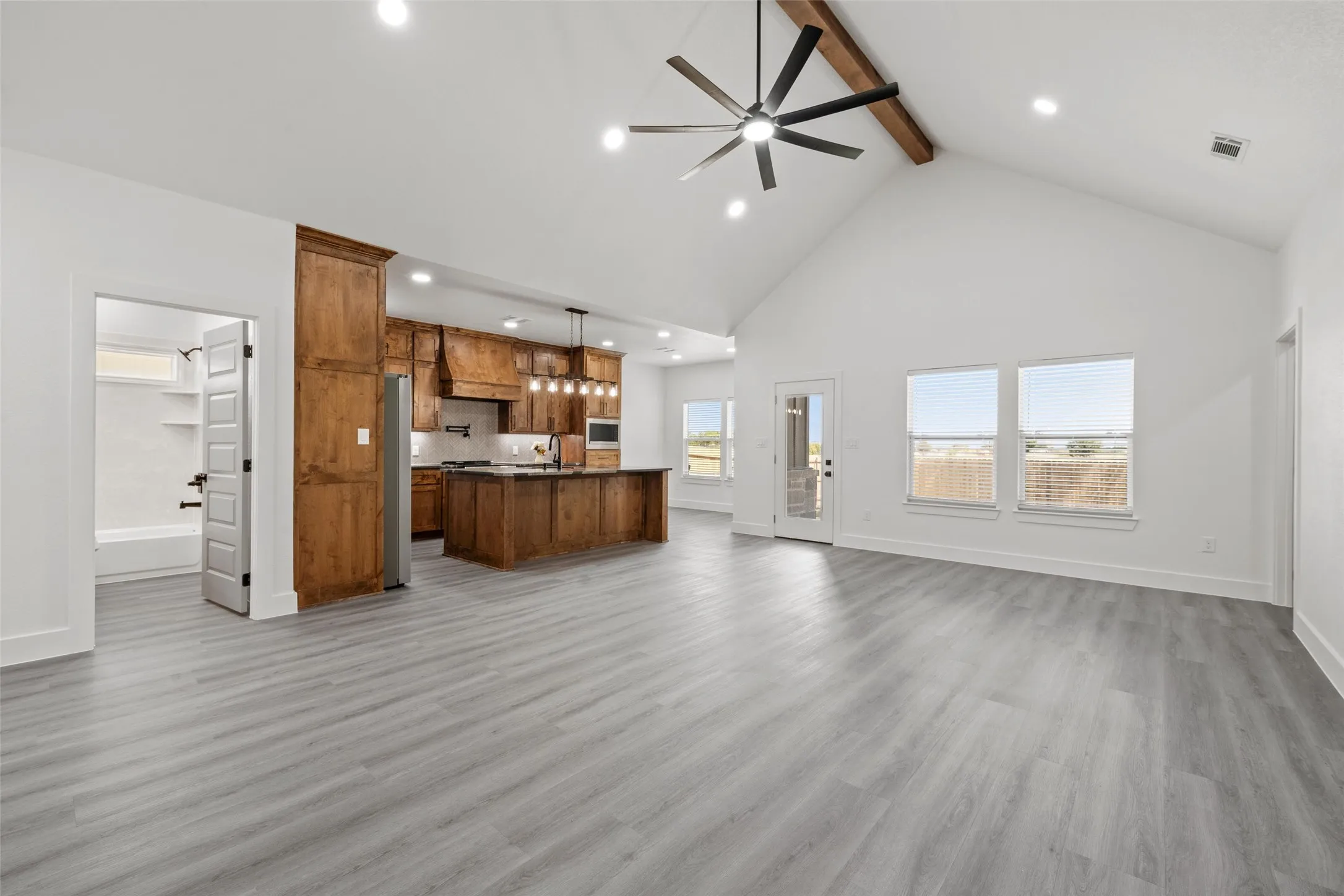 Single Family Residence For Sale in Mc Lennan County , 302 Johnson Street, Mc Gregor, Texas 76657, 3 Bedroom, 2 Bathroom, 1 Garage spaces, 1,466 Sqft, built in 2026, mls#21381928, Real Estate Agent in Mc Gregor, Homes For Sale in Mc Lennan county, Homes For Sale in Mc Gregor, Realtor in Mc Gregor Texas, Real Estate Brokerage Independent Realty Texas, Luminita Cordes Realtor