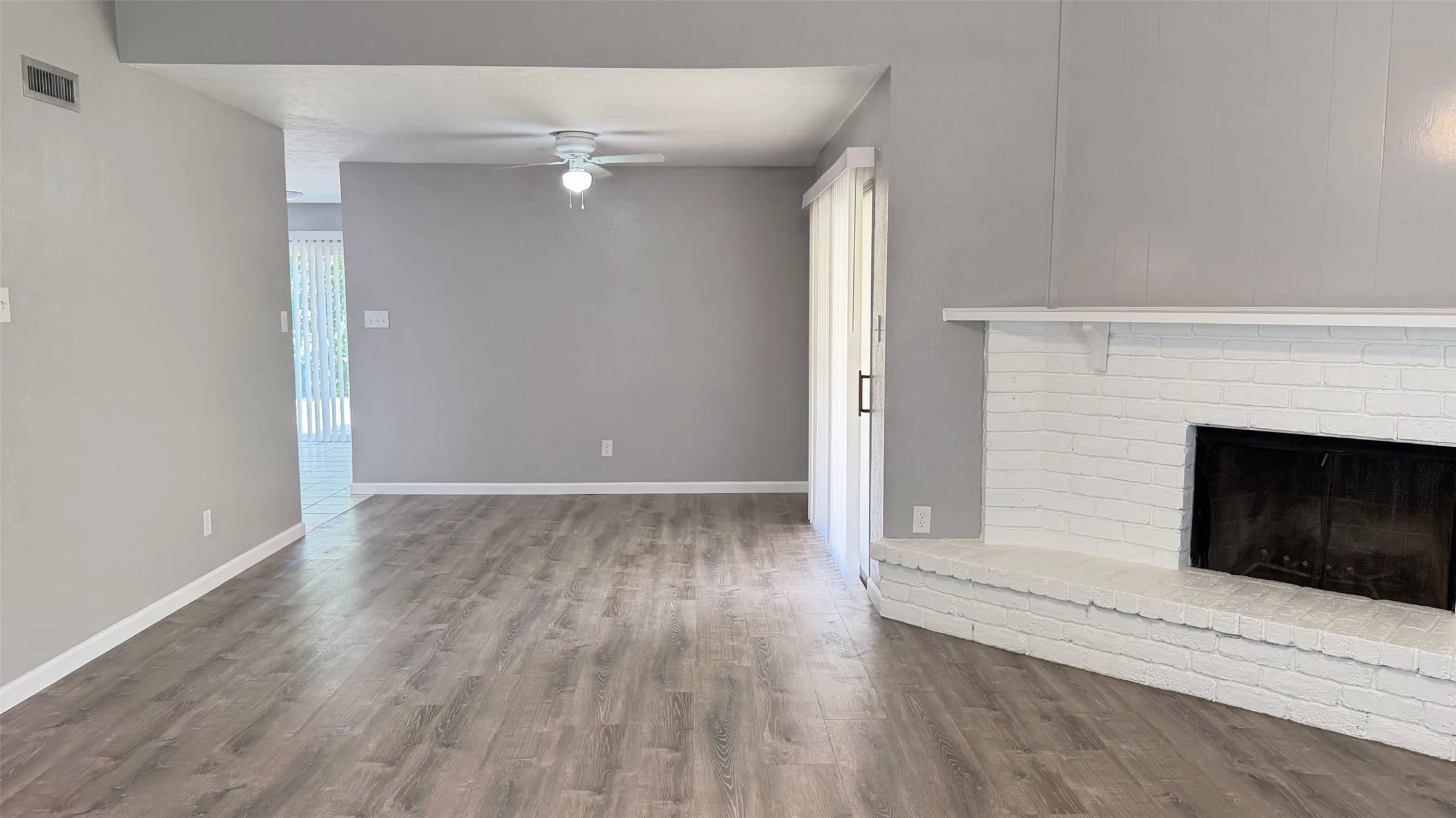 Single Family Residence For Rent in Dallas County , 445 Sandy Knoll Drive, Coppell, Texas 75019, 3 Bedroom, 2 Bathroom, 2 Garage spaces, 1,420 Sqft, built in 1979, mls#21382331, Real Estate Agent in Coppell, Homes For Rent in Dallas county, Homes For Rent in Coppell, Realtor in Coppell Texas, Real Estate Brokerage Independent Realty Texas, Luminita Cordes Realtor