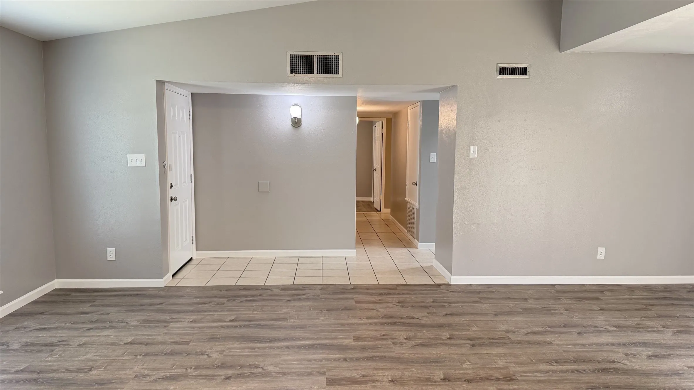 Single Family Residence For Rent in Dallas County , 445 Sandy Knoll Drive, Coppell, Texas 75019, 3 Bedroom, 2 Bathroom, 2 Garage spaces, 1,420 Sqft, built in 1979, mls#21382331, Real Estate Agent in Coppell, Homes For Rent in Dallas county, Homes For Rent in Coppell, Realtor in Coppell Texas, Real Estate Brokerage Independent Realty Texas, Luminita Cordes Realtor