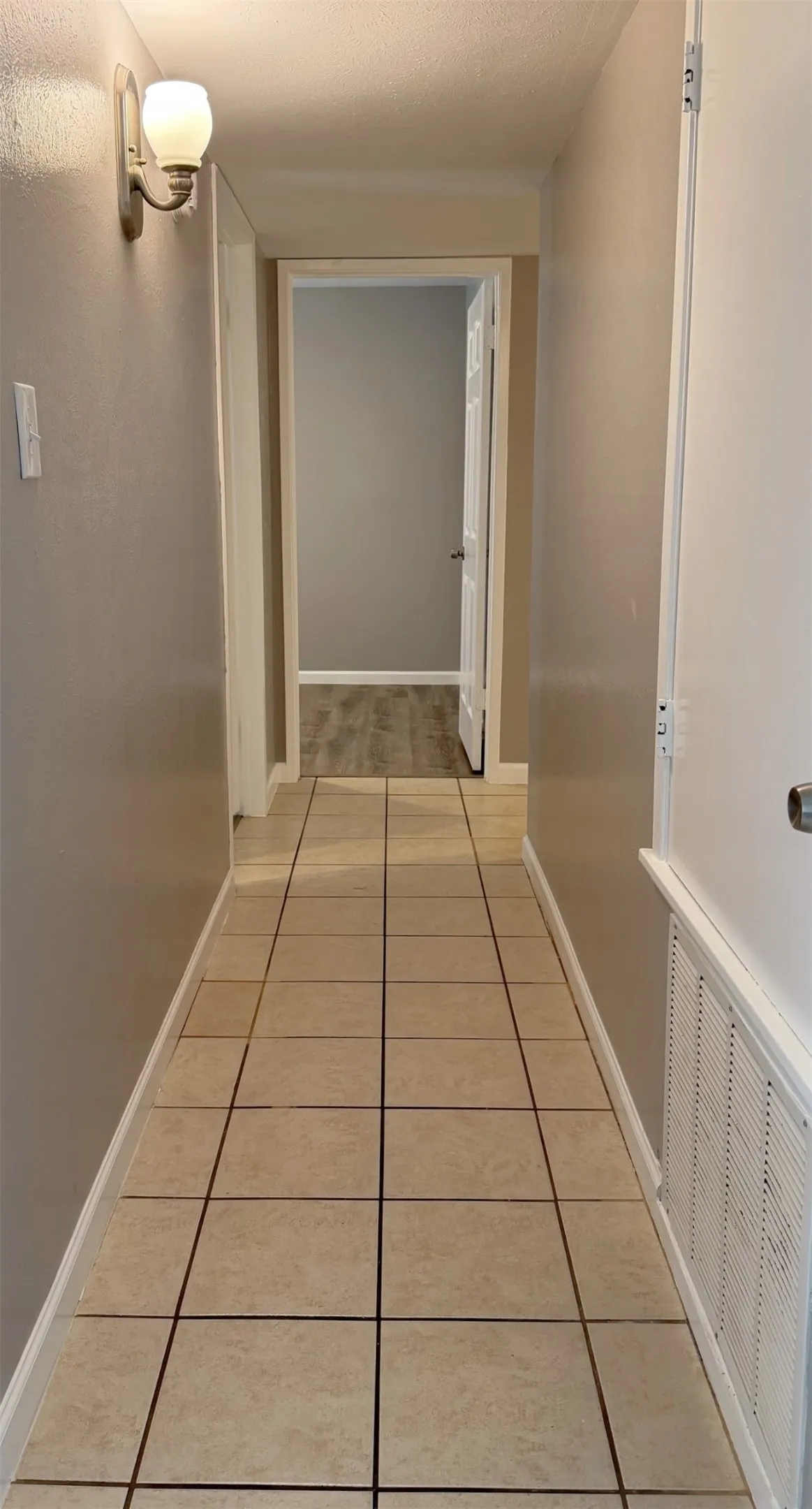 Single Family Residence For Rent in Dallas County , 445 Sandy Knoll Drive, Coppell, Texas 75019, 3 Bedroom, 2 Bathroom, 2 Garage spaces, 1,420 Sqft, built in 1979, mls#21382331, Real Estate Agent in Coppell, Homes For Rent in Dallas county, Homes For Rent in Coppell, Realtor in Coppell Texas, Real Estate Brokerage Independent Realty Texas, Luminita Cordes Realtor