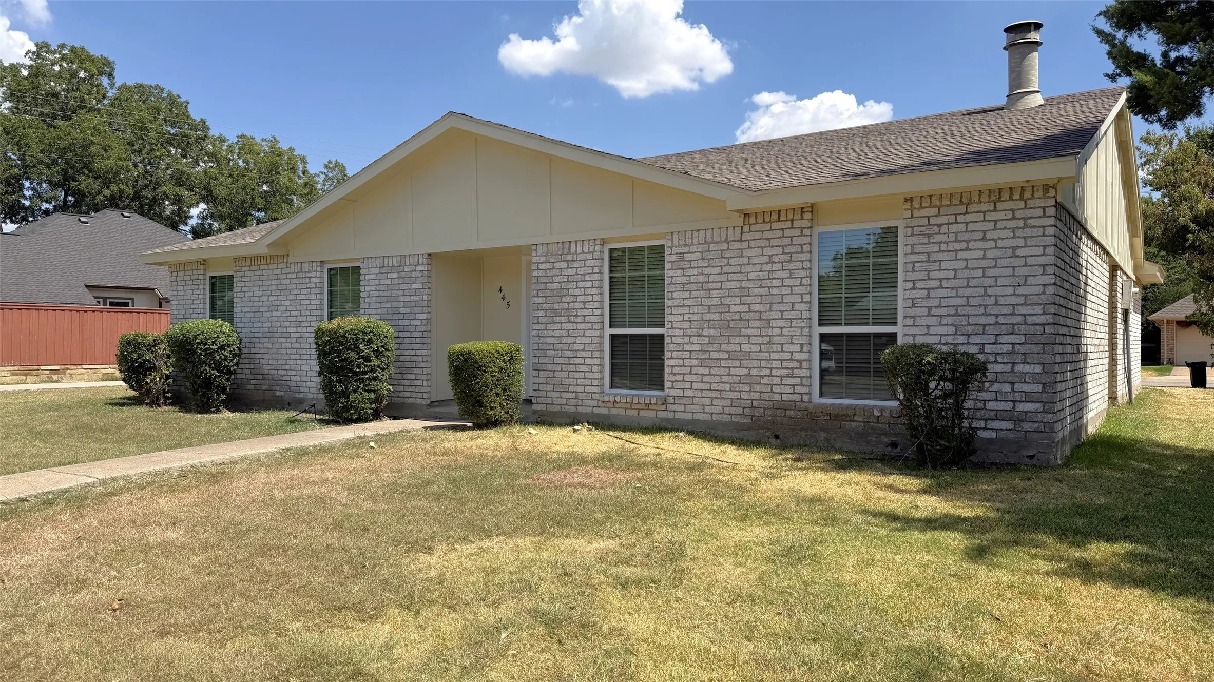 Single Family Residence For Rent in Dallas County , 445 Sandy Knoll Drive, Coppell, Texas 75019, 3 Bedroom, 2 Bathroom, 2 Garage spaces, 1,420 Sqft, built in 1979, mls#21382331, Real Estate Agent in Coppell, Homes For Rent in Dallas county, Homes For Rent in Coppell, Realtor in Coppell Texas, Real Estate Brokerage Independent Realty Texas, Luminita Cordes Realtor