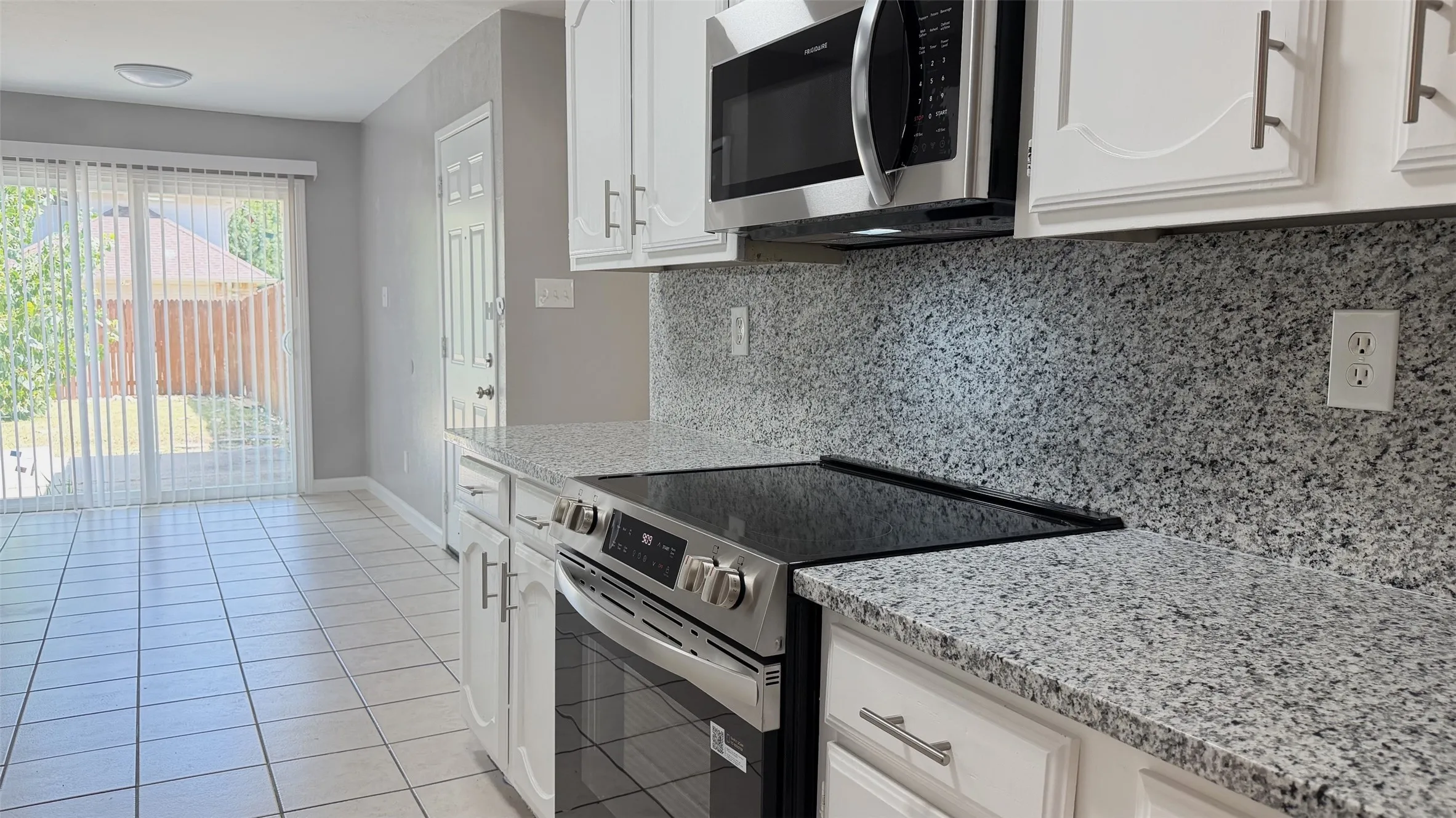 Single Family Residence For Rent in Dallas County , 445 Sandy Knoll Drive, Coppell, Texas 75019, 3 Bedroom, 2 Bathroom, 2 Garage spaces, 1,420 Sqft, built in 1979, mls#21382331, Real Estate Agent in Coppell, Homes For Rent in Dallas county, Homes For Rent in Coppell, Realtor in Coppell Texas, Real Estate Brokerage Independent Realty Texas, Luminita Cordes Realtor
