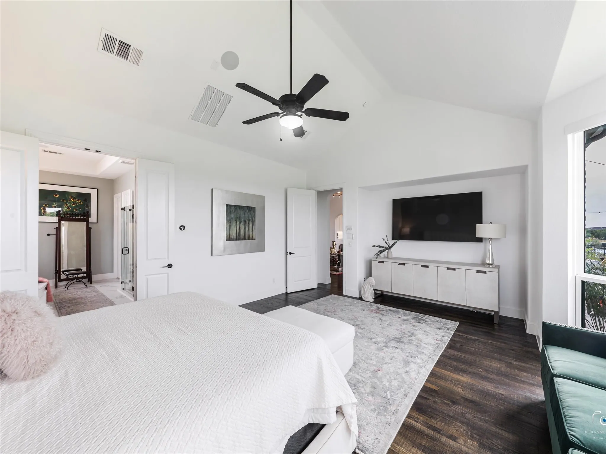 Single Family Residence For Sale in Denton County , 3900 Pepper Grass Lane, Prosper, Texas 75078, 4 Bedroom, 4 Bathroom, 3 Garage spaces, 3,660 Sqft, built in 2018, mls#21379909, Real Estate Agent in Prosper, Homes For Sale in Denton county, Homes For Sale in Prosper, Realtor in Prosper Texas, Real Estate Brokerage Independent Realty Texas, Luminita Cordes Realtor