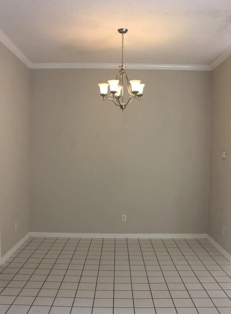Single Family Residence For Rent in Ellis County , 1303 S 5th Street, Midlothian, Texas 76065, 3 Bedroom, 2 Bathroom, 2 Garage spaces, 1,346 Sqft, built in 1995, mls#21361355, Real Estate Agent in Midlothian, Homes For Rent in Ellis county, Homes For Rent in Midlothian, Realtor in Midlothian Texas, Real Estate Brokerage Independent Realty Texas, Luminita Cordes Realtor