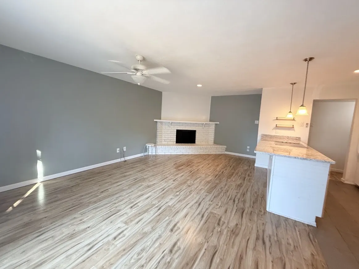 Single Family Residence For Rent in Collin County , 1008 S Jupiter Road, Allen, Texas 75002, 3 Bedroom, 2 Bathroom, 1 Garage spaces, 1,255 Sqft, built in 1977, mls#21382401, Real Estate Agent in Allen, Homes For Rent in Collin county, Homes For Rent in Allen, Realtor in Allen Texas, Real Estate Brokerage Independent Realty Texas, Luminita Cordes Realtor