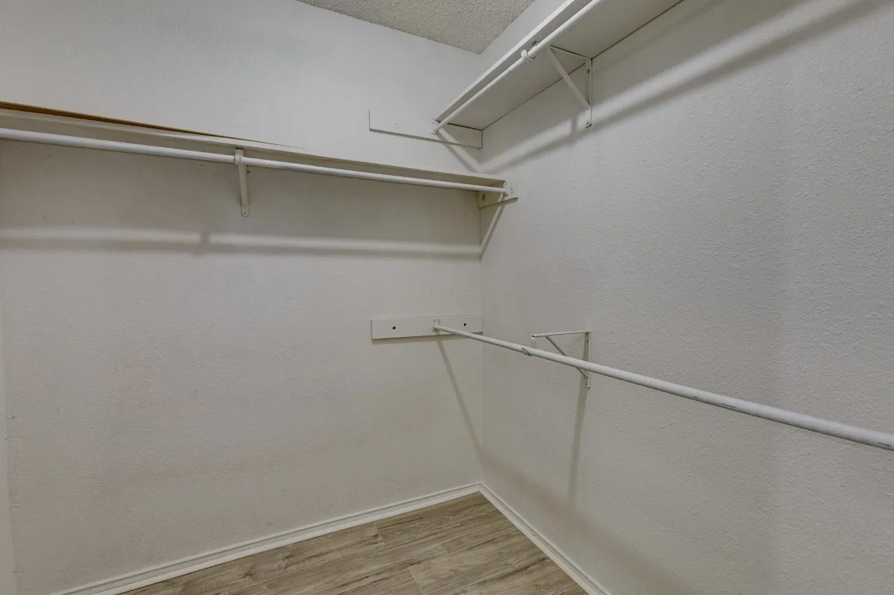 Single Family Residence For Rent in Dallas County , 902 Wayne Avenue, Duncanville, Texas 75137, 3 Bedroom, 2 Bathroom, 2 Garage spaces, 1,544 Sqft, built in 1985, mls#21381427, Real Estate Agent in Duncanville, Homes For Rent in Dallas county, Homes For Rent in Duncanville, Realtor in Duncanville Texas, Real Estate Brokerage Independent Realty Texas, Luminita Cordes Realtor