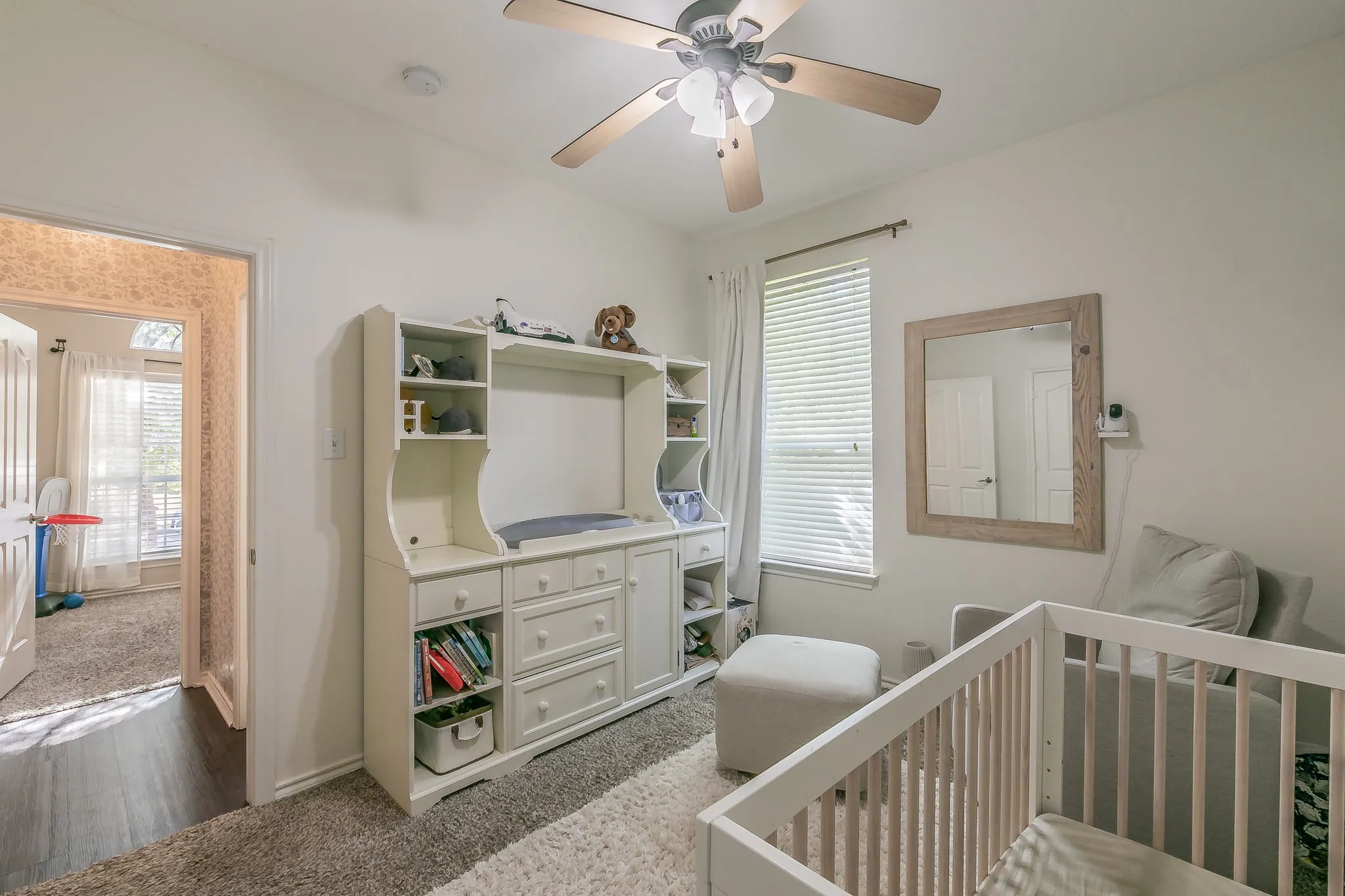Single Family Residence For Sale in Tarrant County , 5009 Bedfordshire Drive, Fort Worth, Texas 76135, 3 Bedroom, 2 Bathroom, 2 Garage spaces, 1,583 Sqft, built in 2003, mls#21380235, Real Estate Agent in Fort Worth, Homes For Sale in Tarrant county, Homes For Sale in Fort Worth, Realtor in Fort Worth Texas, Real Estate Brokerage Independent Realty Texas, Luminita Cordes Realtor