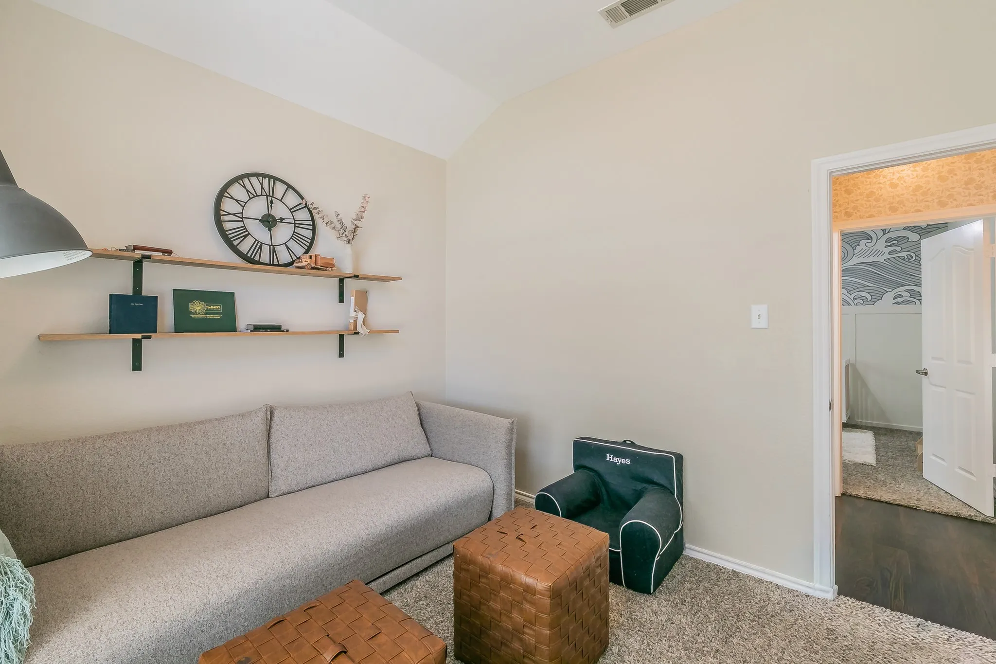 Single Family Residence For Sale in Tarrant County , 5009 Bedfordshire Drive, Fort Worth, Texas 76135, 3 Bedroom, 2 Bathroom, 2 Garage spaces, 1,583 Sqft, built in 2003, mls#21380235, Real Estate Agent in Fort Worth, Homes For Sale in Tarrant county, Homes For Sale in Fort Worth, Realtor in Fort Worth Texas, Real Estate Brokerage Independent Realty Texas, Luminita Cordes Realtor
