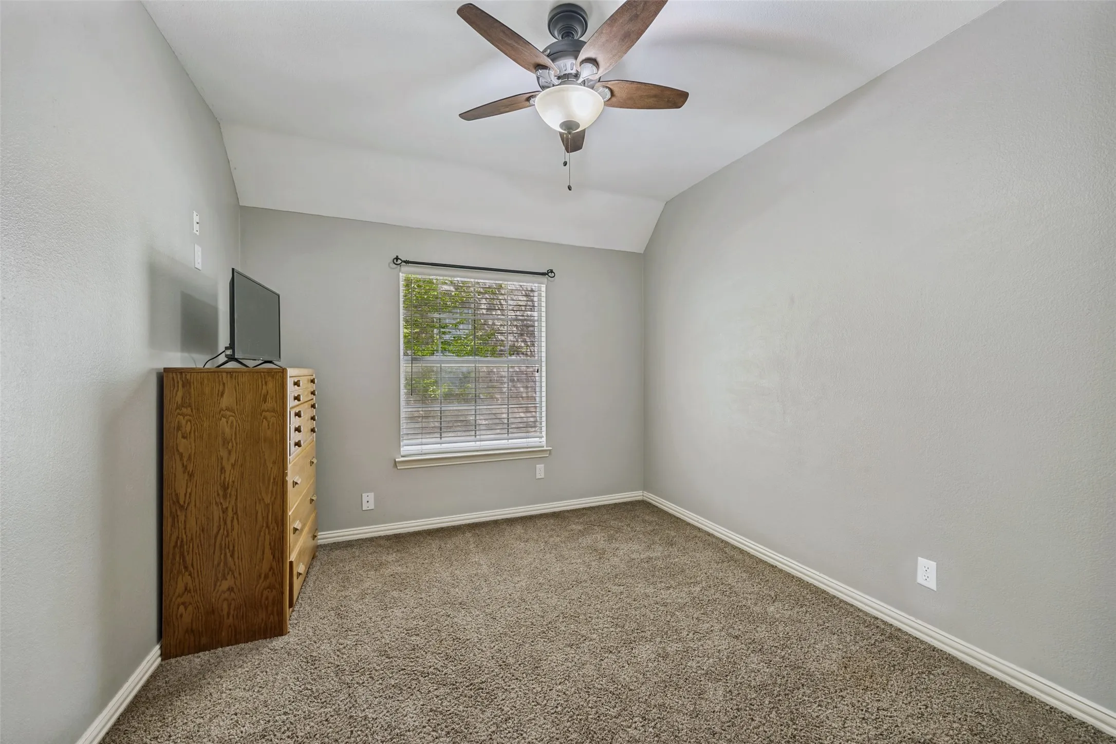 Single Family Residence For Sale in Dallas County , 821 Shorewood Drive, Coppell, Texas 75019, 4 Bedroom, 3 Bathroom, 2 Garage spaces, 2,664 Sqft, built in 1993, mls#21381822, Real Estate Agent in Coppell, Homes For Sale in Dallas county, Homes For Sale in Coppell, Realtor in Coppell Texas, Real Estate Brokerage Independent Realty Texas, Luminita Cordes Realtor