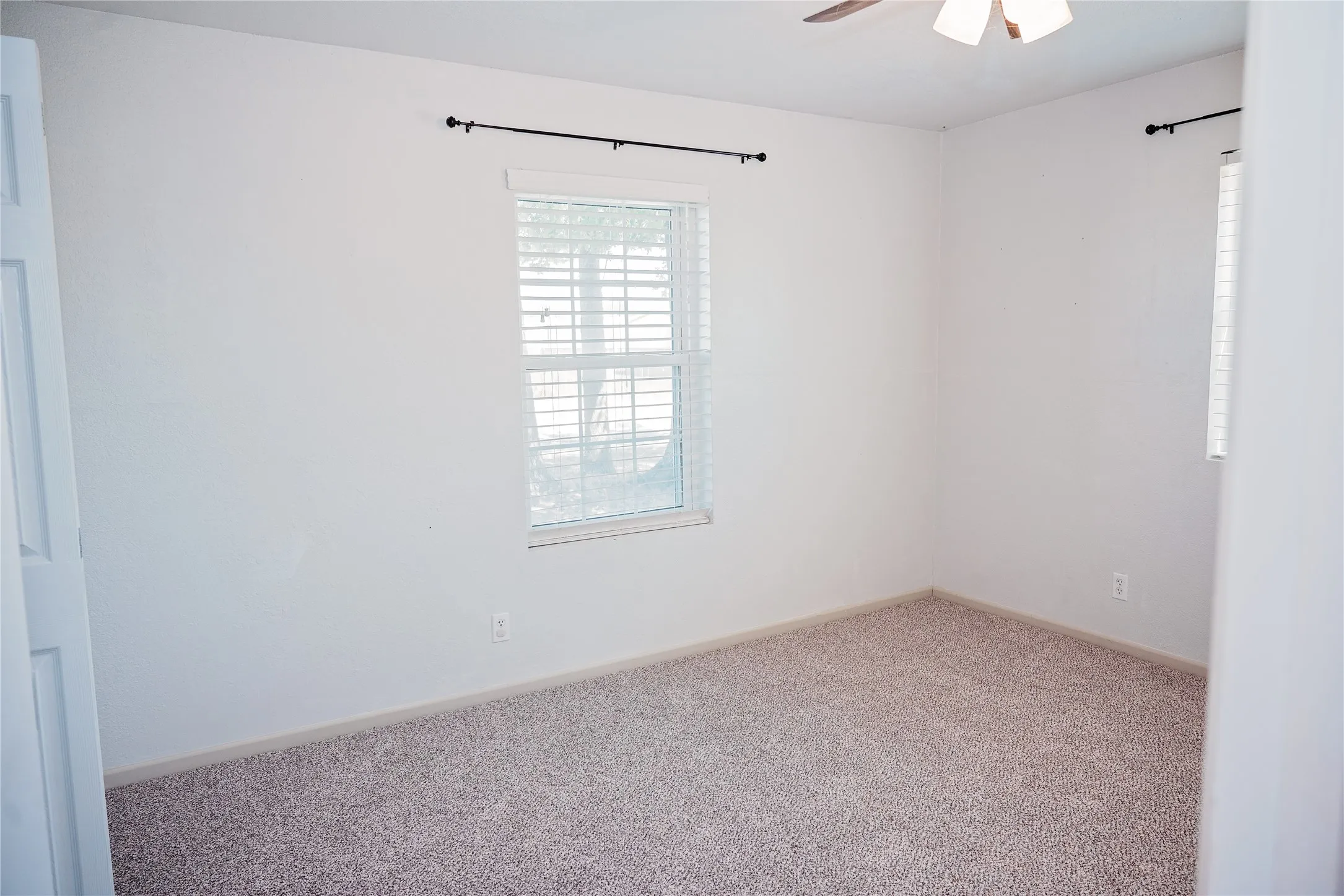 Single Family Residence For Sale in Eastland County , 1102 Conner, Eastland, Texas 76448, 3 Bedroom, 2 Bathroom, Garage spaces, 1,433 Sqft, built in 1978, mls#21382423, Real Estate Agent in Eastland, Homes For Sale in Eastland county, Homes For Sale in Eastland, Realtor in Eastland Texas, Real Estate Brokerage Independent Realty Texas, Luminita Cordes Realtor