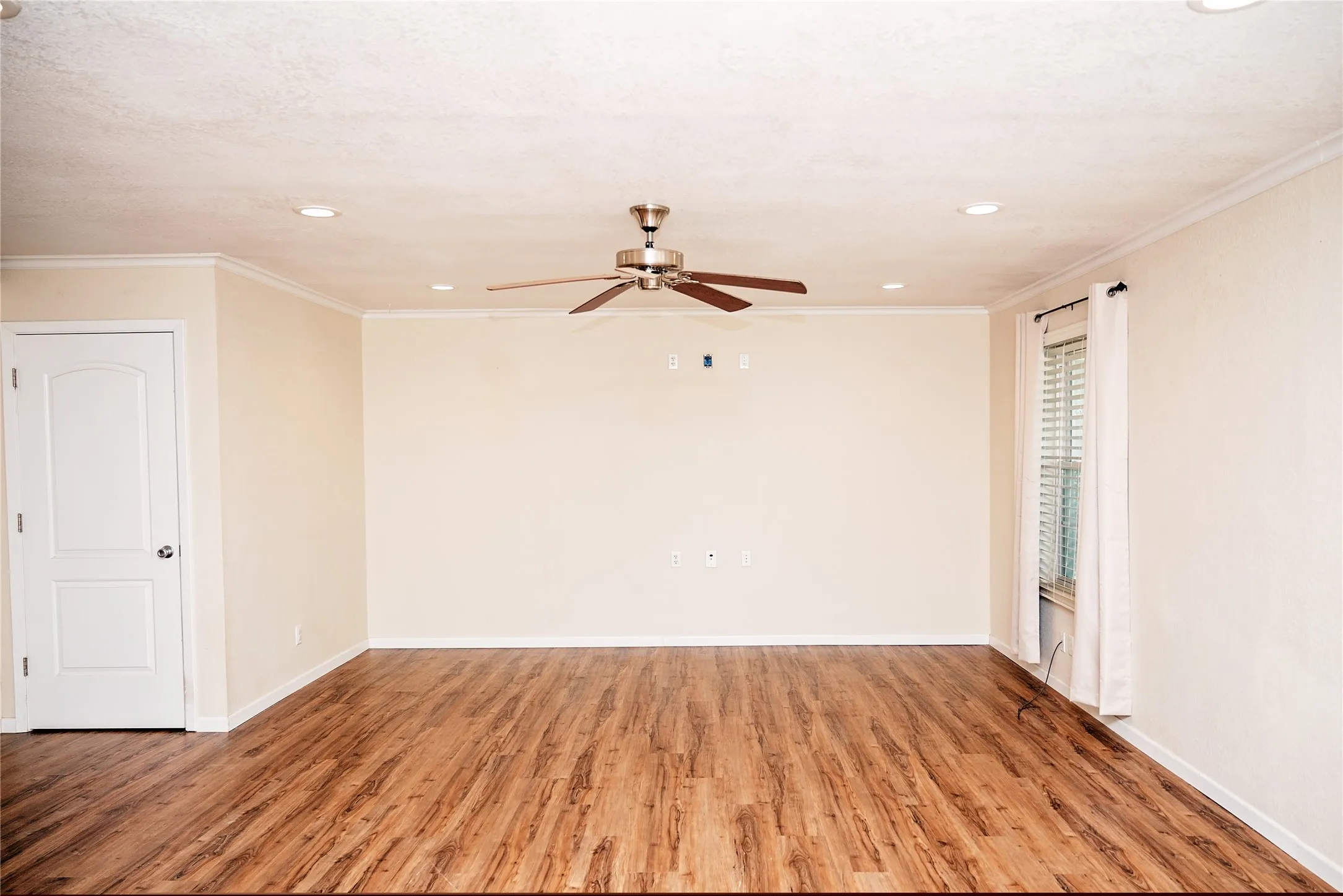 Single Family Residence For Sale in Eastland County , 1102 Conner, Eastland, Texas 76448, 3 Bedroom, 2 Bathroom, Garage spaces, 1,433 Sqft, built in 1978, mls#21382423, Real Estate Agent in Eastland, Homes For Sale in Eastland county, Homes For Sale in Eastland, Realtor in Eastland Texas, Real Estate Brokerage Independent Realty Texas, Luminita Cordes Realtor