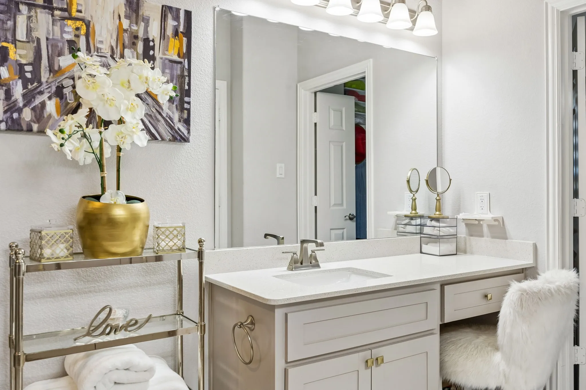 Single Family Residence For Sale in Collin County , 1301 Baynes Drive, Mc Kinney, Texas 75071, 5 Bedroom, 4 Bathroom, 2 Garage spaces, 4,293 Sqft, built in 2018, mls#21380503, Real Estate Agent in Mc Kinney, Homes For Sale in Collin county, Homes For Sale in Mc Kinney, Realtor in Mc Kinney Texas, Real Estate Brokerage Independent Realty Texas, Luminita Cordes Realtor