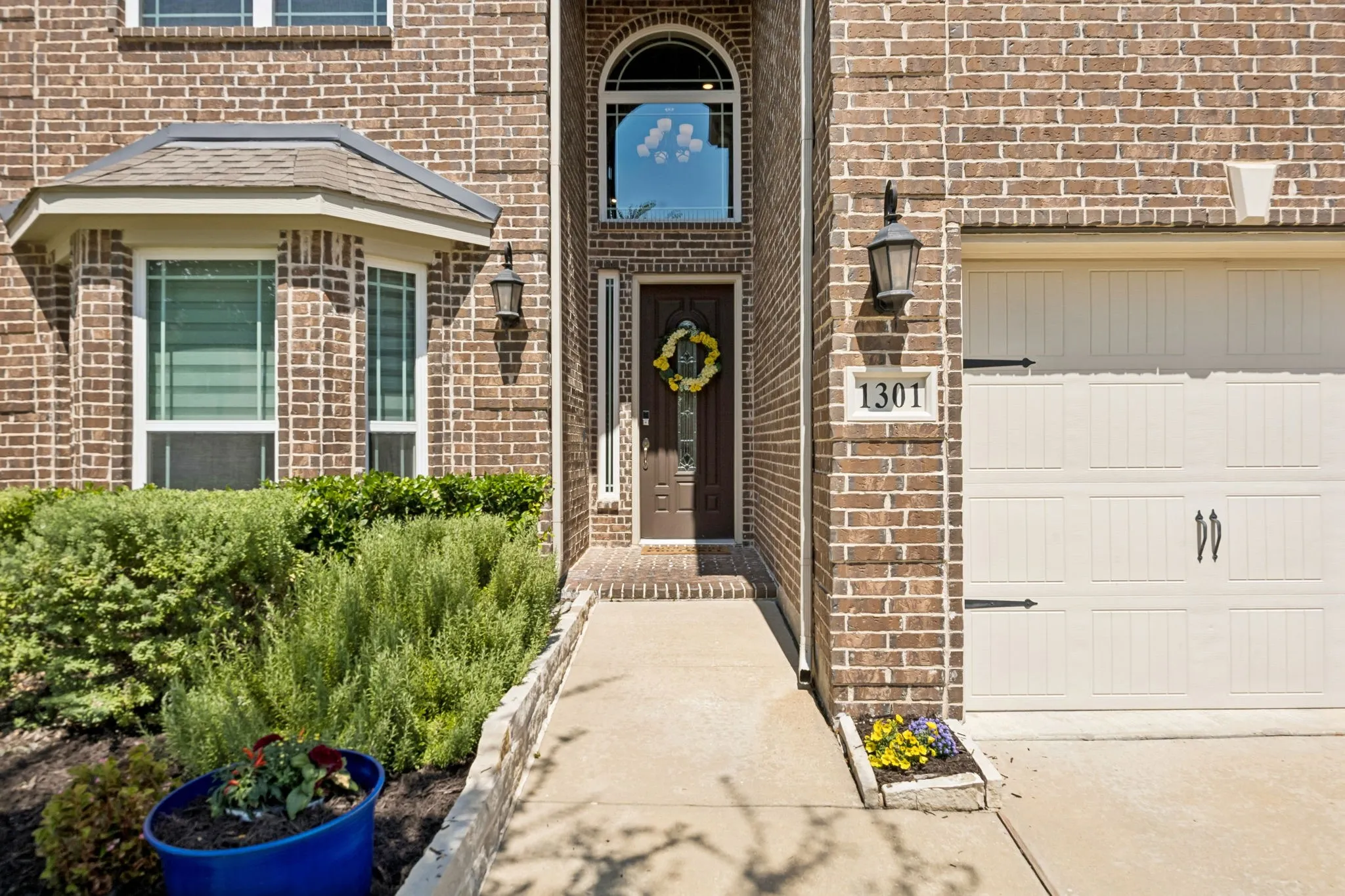 Single Family Residence For Sale in Collin County , 1301 Baynes Drive, Mc Kinney, Texas 75071, 5 Bedroom, 4 Bathroom, 2 Garage spaces, 4,293 Sqft, built in 2018, mls#21380503, Real Estate Agent in Mc Kinney, Homes For Sale in Collin county, Homes For Sale in Mc Kinney, Realtor in Mc Kinney Texas, Real Estate Brokerage Independent Realty Texas, Luminita Cordes Realtor