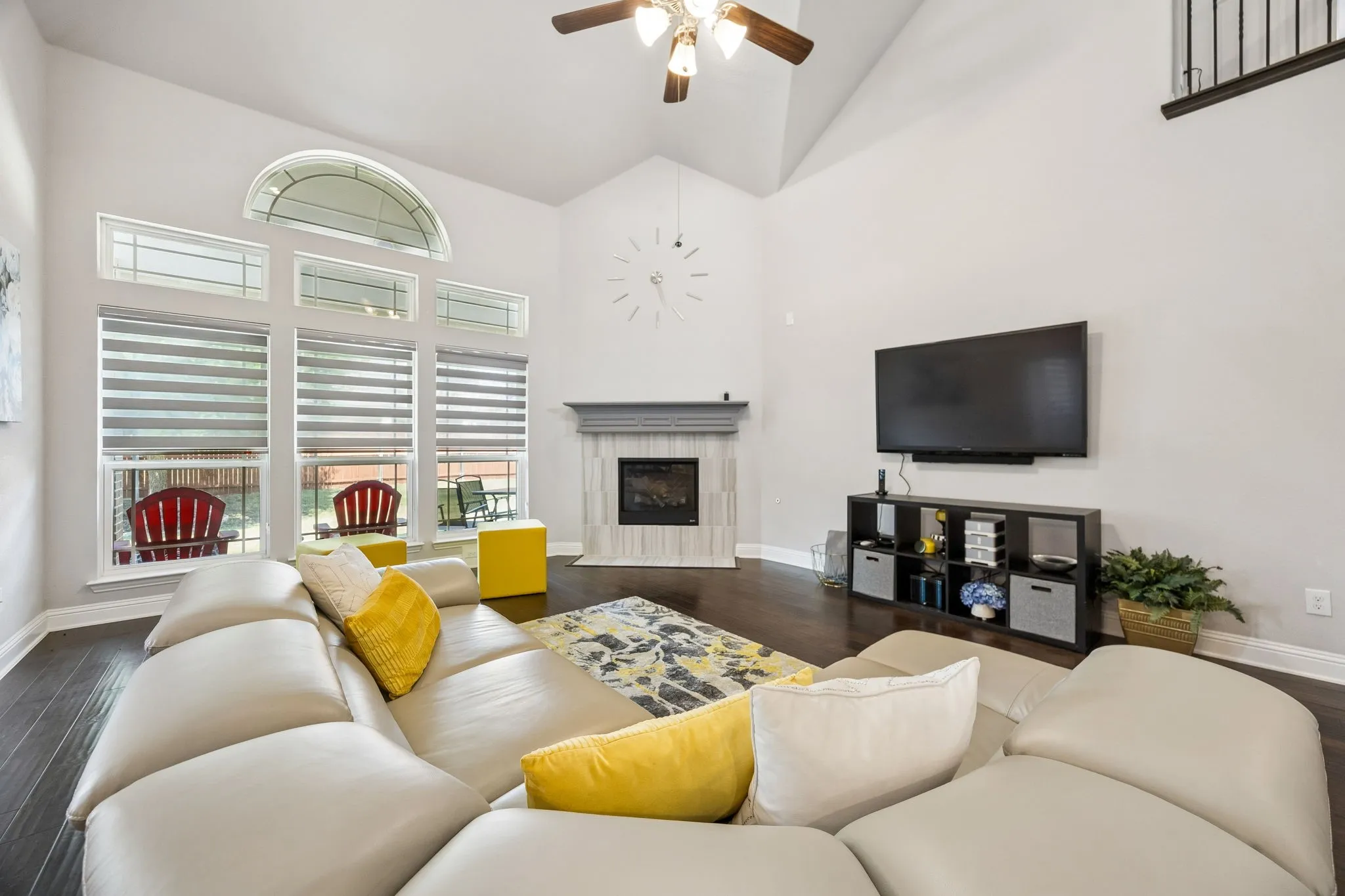 Single Family Residence For Sale in Collin County , 1301 Baynes Drive, Mc Kinney, Texas 75071, 5 Bedroom, 4 Bathroom, 2 Garage spaces, 4,293 Sqft, built in 2018, mls#21380503, Real Estate Agent in Mc Kinney, Homes For Sale in Collin county, Homes For Sale in Mc Kinney, Realtor in Mc Kinney Texas, Real Estate Brokerage Independent Realty Texas, Luminita Cordes Realtor