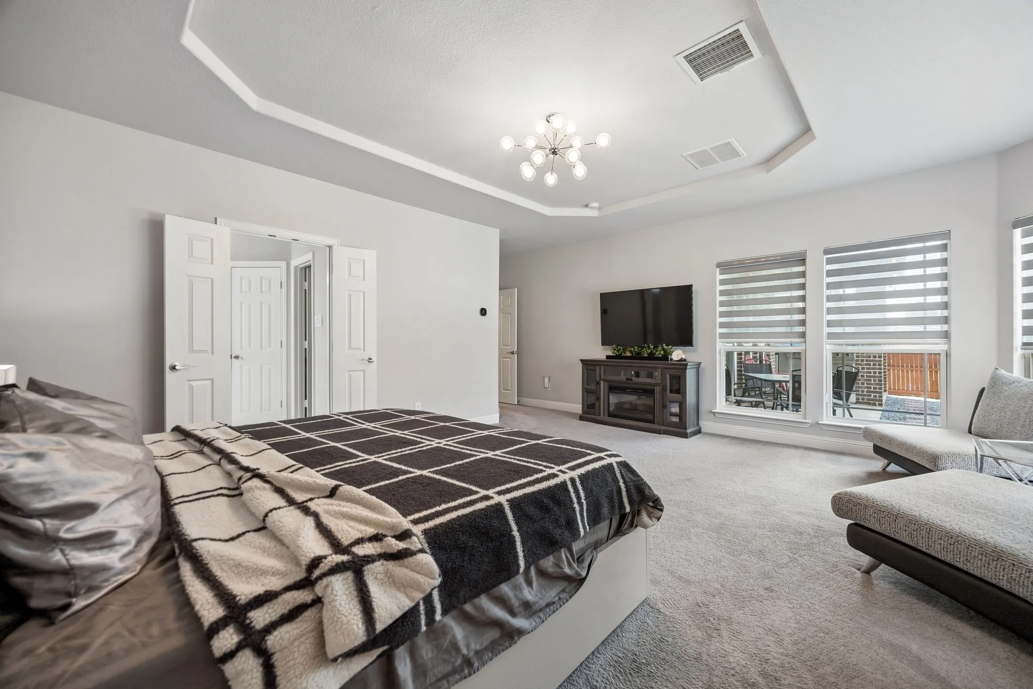 Single Family Residence For Sale in Collin County , 1301 Baynes Drive, Mc Kinney, Texas 75071, 5 Bedroom, 4 Bathroom, 2 Garage spaces, 4,293 Sqft, built in 2018, mls#21380503, Real Estate Agent in Mc Kinney, Homes For Sale in Collin county, Homes For Sale in Mc Kinney, Realtor in Mc Kinney Texas, Real Estate Brokerage Independent Realty Texas, Luminita Cordes Realtor