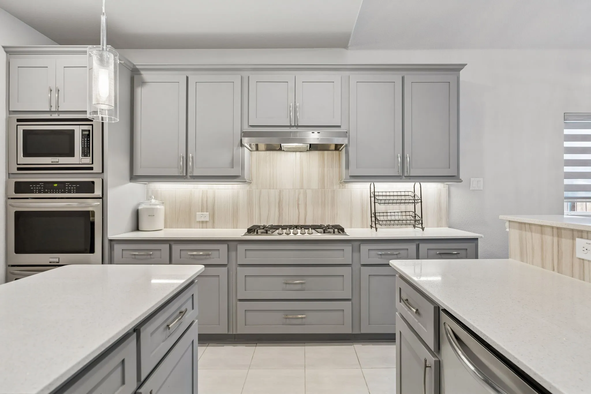 Single Family Residence For Sale in Collin County , 1301 Baynes Drive, Mc Kinney, Texas 75071, 5 Bedroom, 4 Bathroom, 2 Garage spaces, 4,293 Sqft, built in 2018, mls#21380503, Real Estate Agent in Mc Kinney, Homes For Sale in Collin county, Homes For Sale in Mc Kinney, Realtor in Mc Kinney Texas, Real Estate Brokerage Independent Realty Texas, Luminita Cordes Realtor