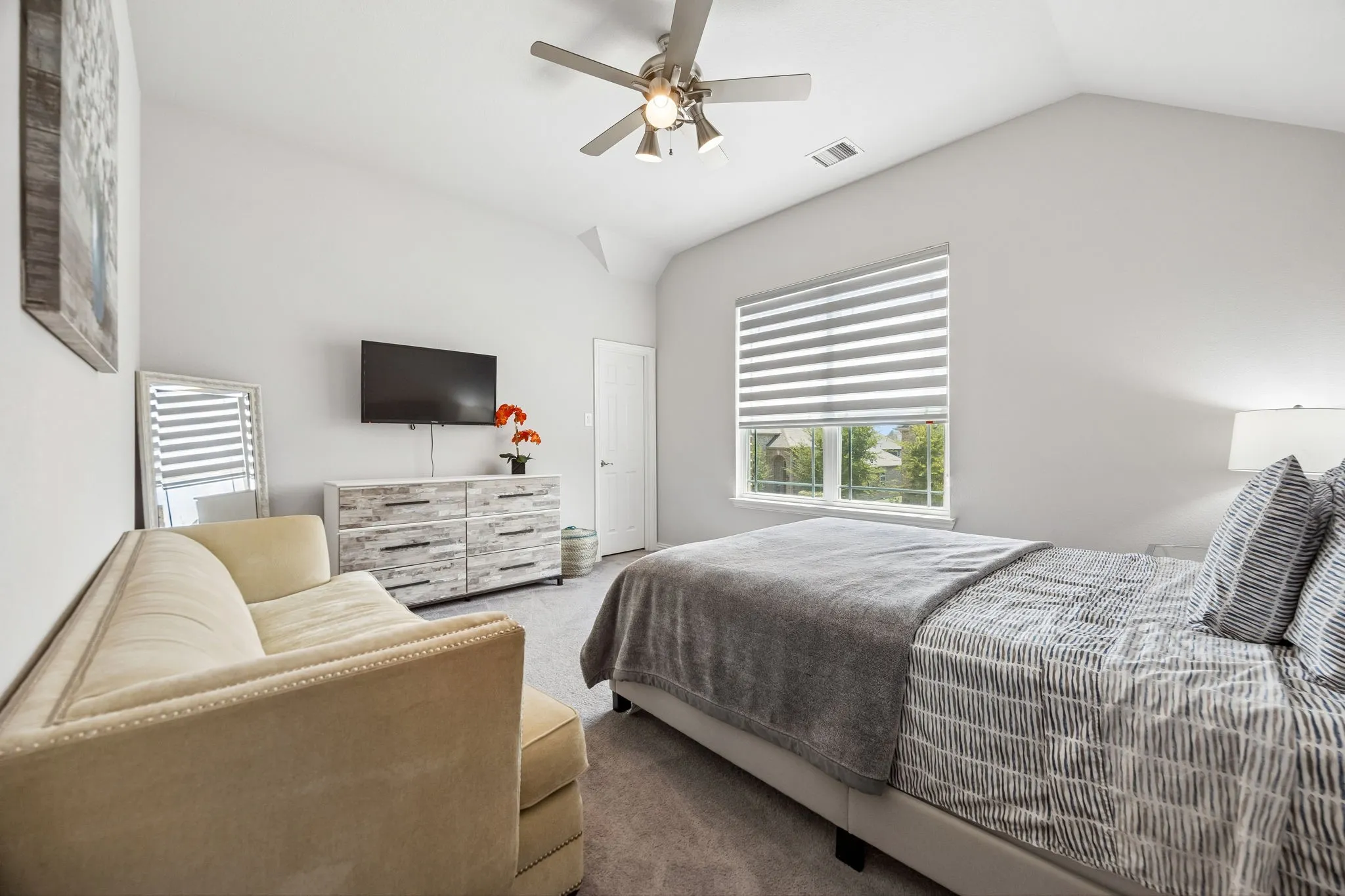 Single Family Residence For Sale in Collin County , 1301 Baynes Drive, Mc Kinney, Texas 75071, 5 Bedroom, 4 Bathroom, 2 Garage spaces, 4,293 Sqft, built in 2018, mls#21380503, Real Estate Agent in Mc Kinney, Homes For Sale in Collin county, Homes For Sale in Mc Kinney, Realtor in Mc Kinney Texas, Real Estate Brokerage Independent Realty Texas, Luminita Cordes Realtor