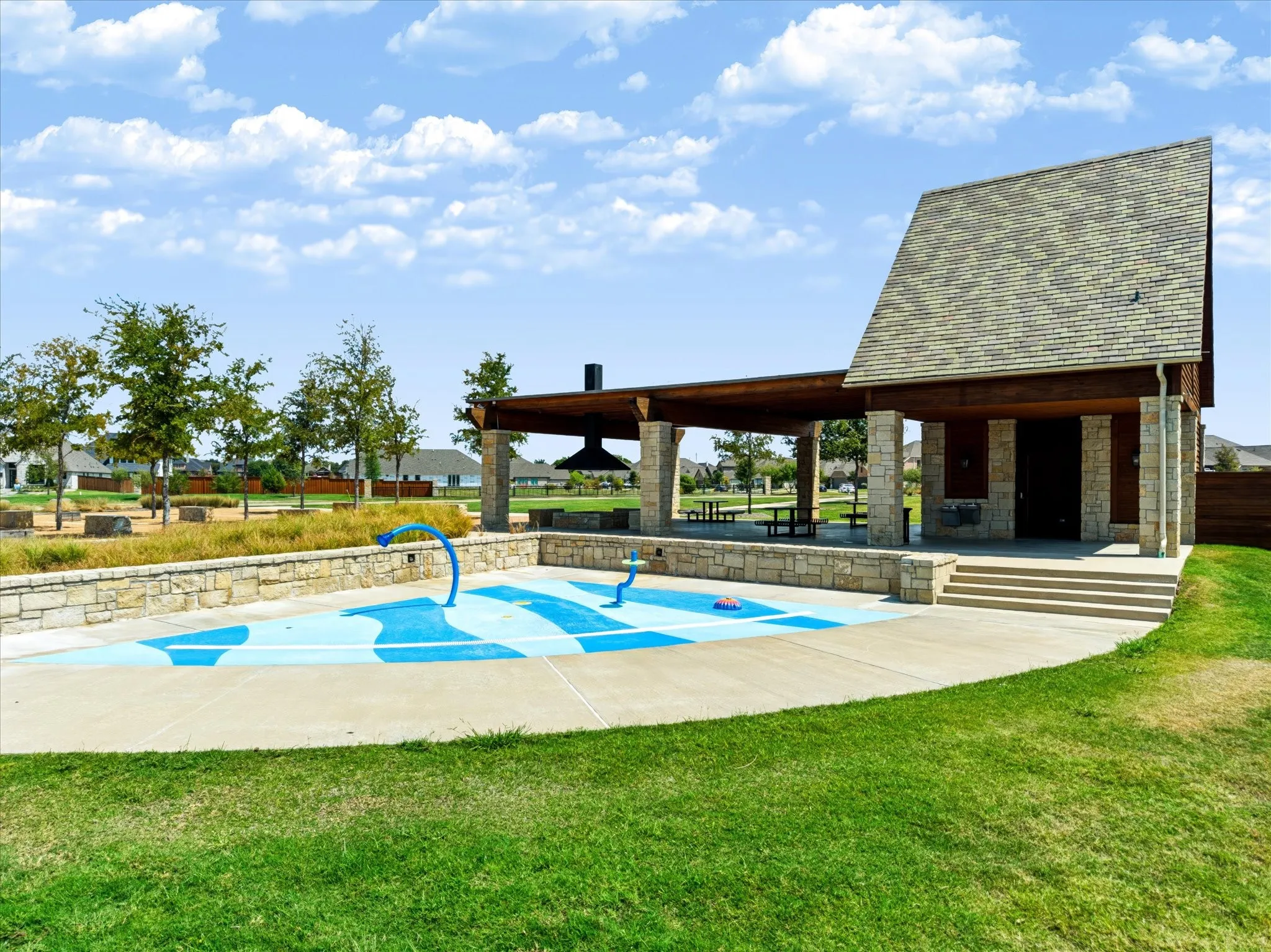 Single Family Residence For Sale in Kaufman County , 1115 Sandgate Drive, Forney, Texas 75126, 4 Bedroom, 4 Bathroom, 3 Garage spaces, 3,138 Sqft, built in 2022, mls#21371532, Real Estate Agent in Forney, Homes For Sale in Kaufman county, Homes For Sale in Forney, Realtor in Forney Texas, Real Estate Brokerage Independent Realty Texas, Luminita Cordes Realtor