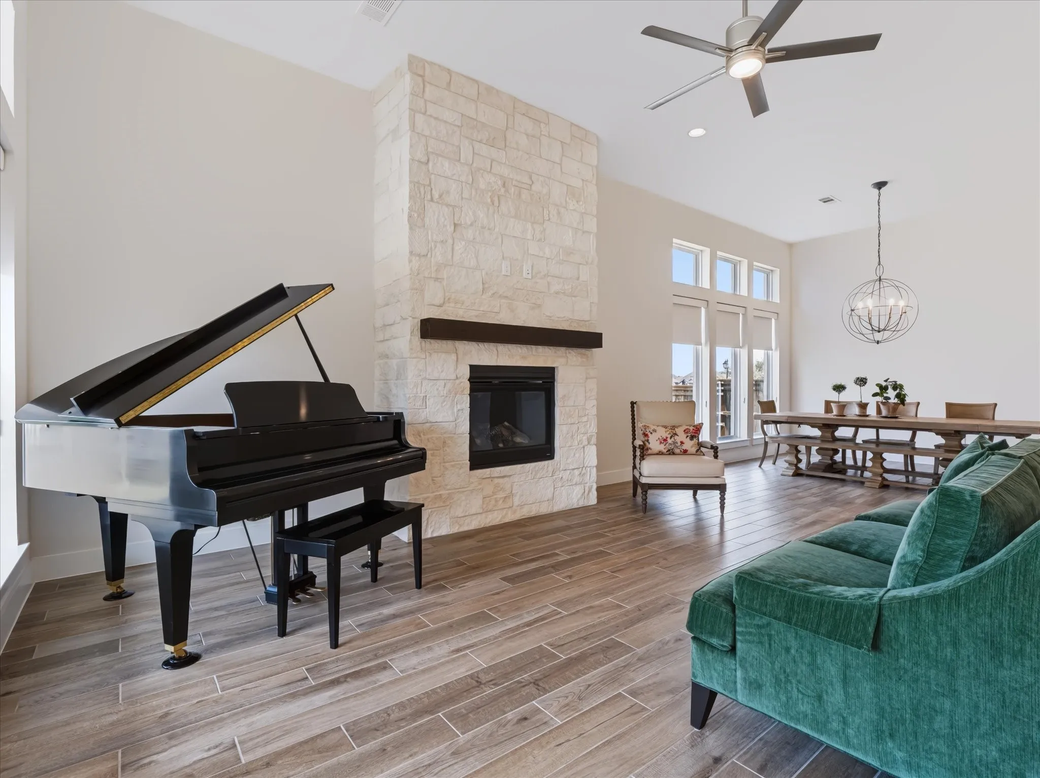 Single Family Residence For Sale in Kaufman County , 1115 Sandgate Drive, Forney, Texas 75126, 4 Bedroom, 4 Bathroom, 3 Garage spaces, 3,138 Sqft, built in 2022, mls#21371532, Real Estate Agent in Forney, Homes For Sale in Kaufman county, Homes For Sale in Forney, Realtor in Forney Texas, Real Estate Brokerage Independent Realty Texas, Luminita Cordes Realtor
