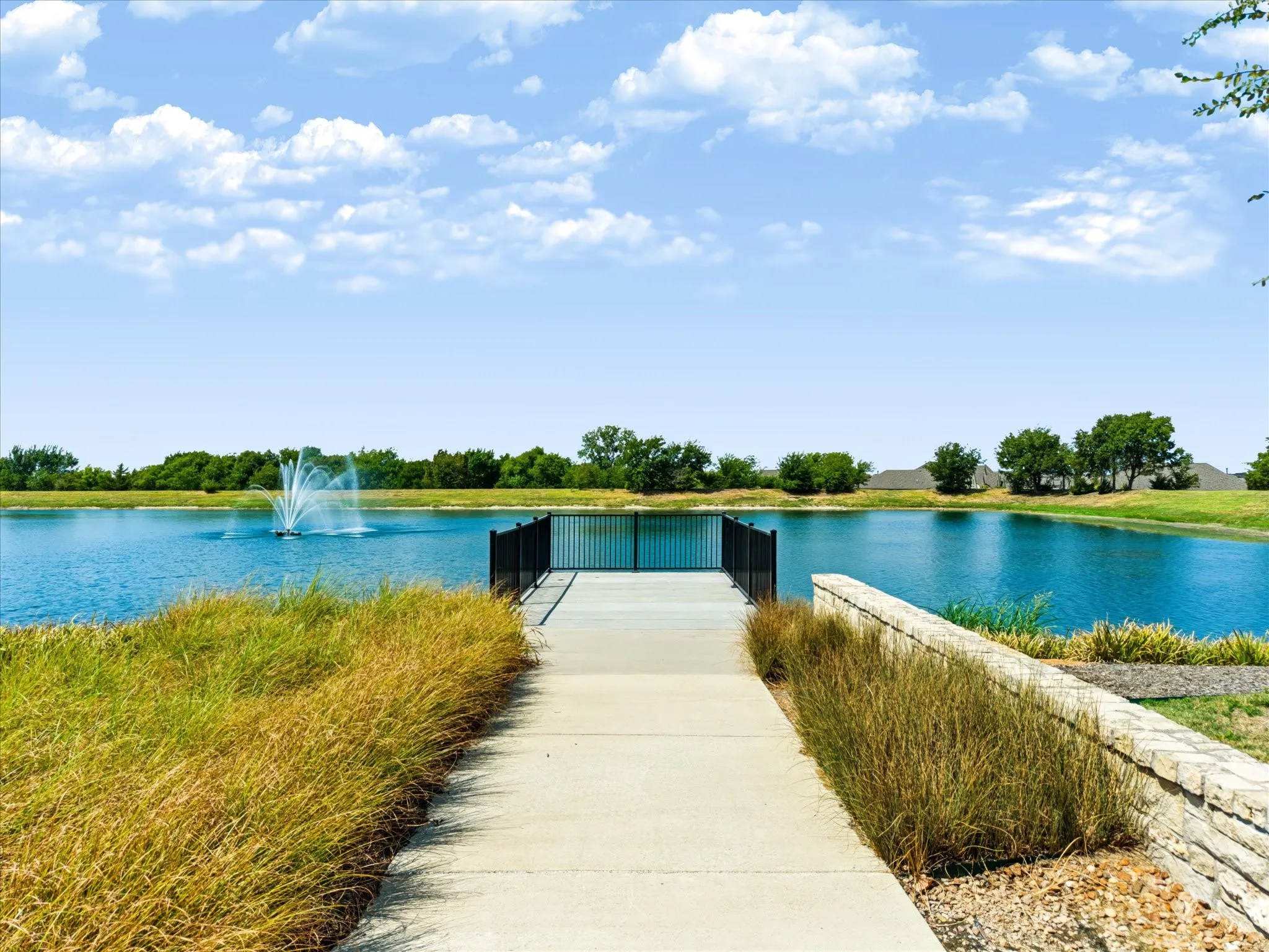 Single Family Residence For Sale in Kaufman County , 1115 Sandgate Drive, Forney, Texas 75126, 4 Bedroom, 4 Bathroom, 3 Garage spaces, 3,138 Sqft, built in 2022, mls#21371532, Real Estate Agent in Forney, Homes For Sale in Kaufman county, Homes For Sale in Forney, Realtor in Forney Texas, Real Estate Brokerage Independent Realty Texas, Luminita Cordes Realtor
