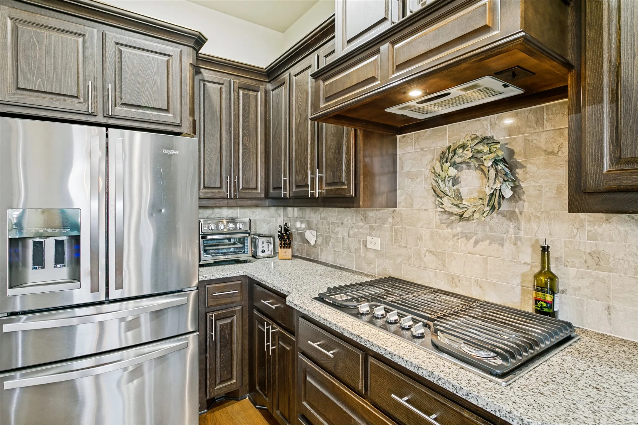 Single Family Residence For Sale in Parker County , 15109 Roderick Road, Aledo, Texas 76008, 4 Bedroom, 3 Bathroom, 2 Garage spaces, 3,460 Sqft, built in 2017, mls#21381121, Real Estate Agent in Aledo, Homes For Sale in Parker county, Homes For Sale in Aledo, Realtor in Aledo Texas, Real Estate Brokerage Independent Realty Texas, Luminita Cordes Realtor
