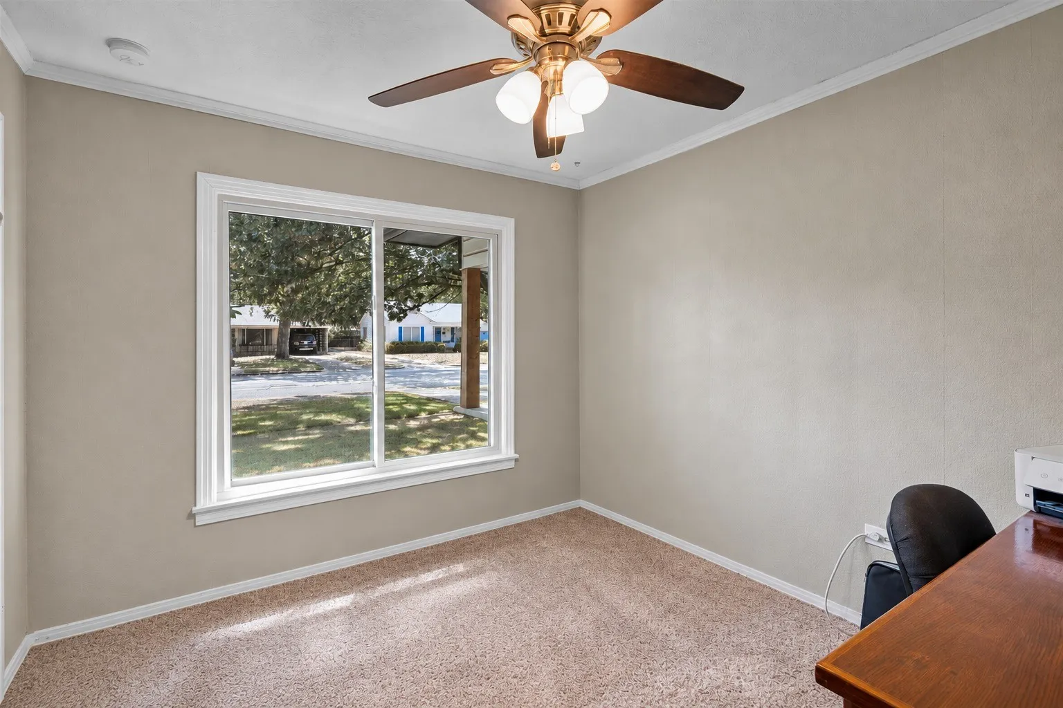 Single Family Residence For Sale in Mc Lennan County , 3921 Austin Avenue, Waco, Texas 76710, 3 Bedroom, 2 Bathroom, 1 Garage spaces, 1,735 Sqft, built in 1950, mls#21382257, Real Estate Agent in Waco, Homes For Sale in Mc Lennan county, Homes For Sale in Waco, Realtor in Waco Texas, Real Estate Brokerage Independent Realty Texas, Luminita Cordes Realtor