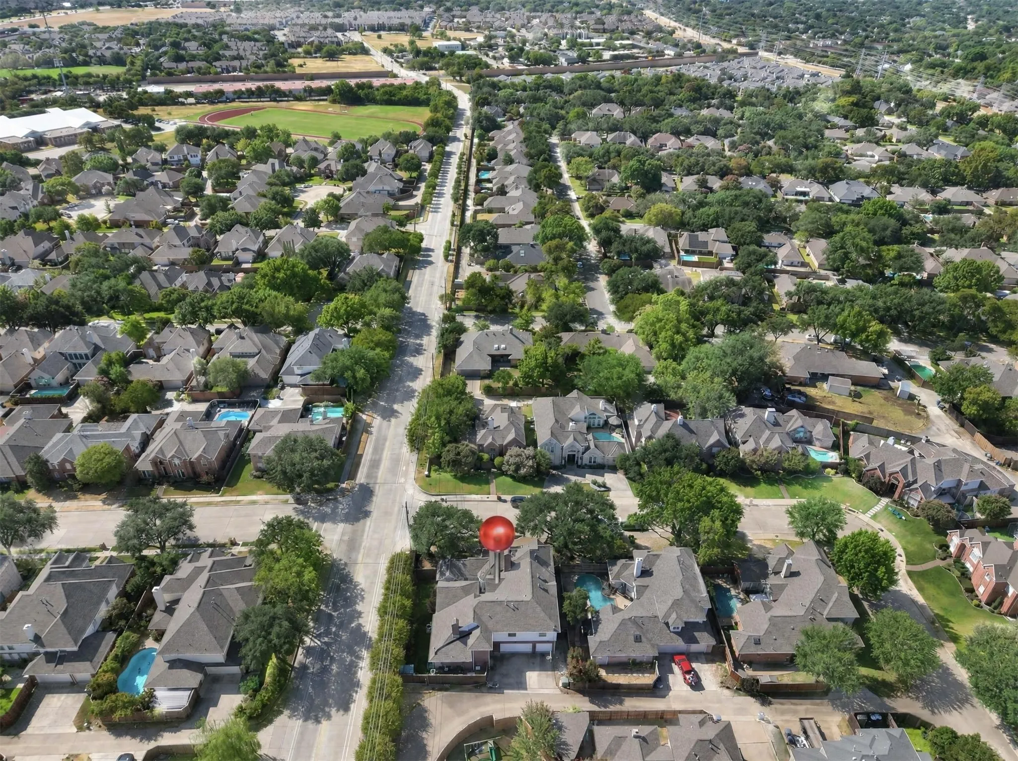 Single Family Residence For Sale in Collin County , 18003 Benchmark Drive, Dallas, Texas 75252, 5 Bedroom, 4 Bathroom, 3 Garage spaces, 4,012 Sqft, built in 1990, mls#21382443, Real Estate Agent in Dallas, Homes For Sale in Collin county, Homes For Sale in Dallas, Realtor in Dallas Texas, Real Estate Brokerage Independent Realty Texas, Luminita Cordes Realtor
