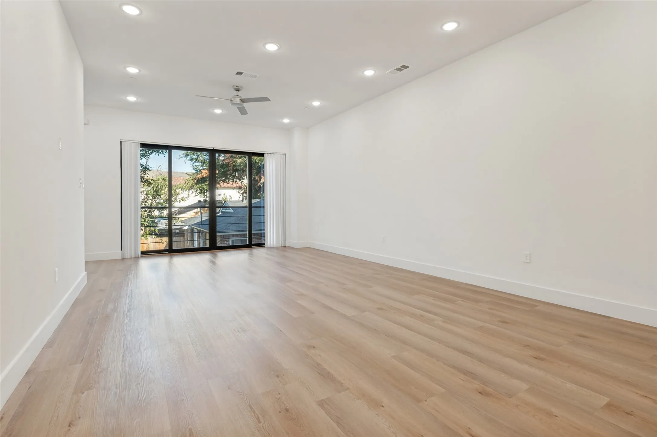 Condominium For Rent in Dallas County , 2613 Calvin Street 9, Dallas, Texas 75204, 2 Bedroom, 3 Bathroom, 2 Garage spaces, 2,000 Sqft, built in 2025, mls#21382437, Real Estate Agent in Dallas, Homes For Rent in Dallas county, Homes For Rent in Dallas, Realtor in Dallas Texas, Real Estate Brokerage Independent Realty Texas, Luminita Cordes Realtor