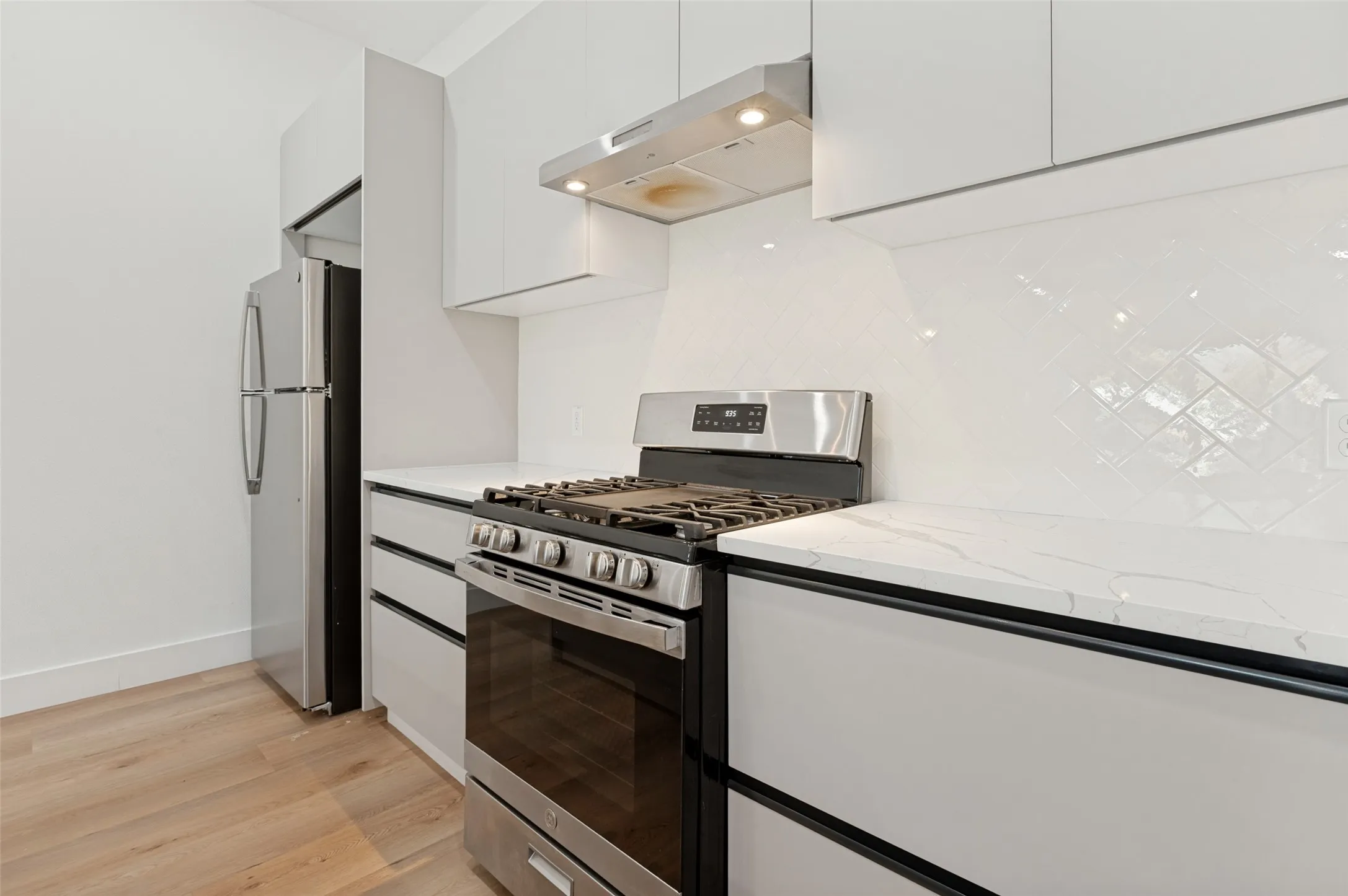 Condominium For Rent in Dallas County , 2613 Calvin Street 9, Dallas, Texas 75204, 2 Bedroom, 3 Bathroom, 2 Garage spaces, 2,000 Sqft, built in 2025, mls#21382437, Real Estate Agent in Dallas, Homes For Rent in Dallas county, Homes For Rent in Dallas, Realtor in Dallas Texas, Real Estate Brokerage Independent Realty Texas, Luminita Cordes Realtor