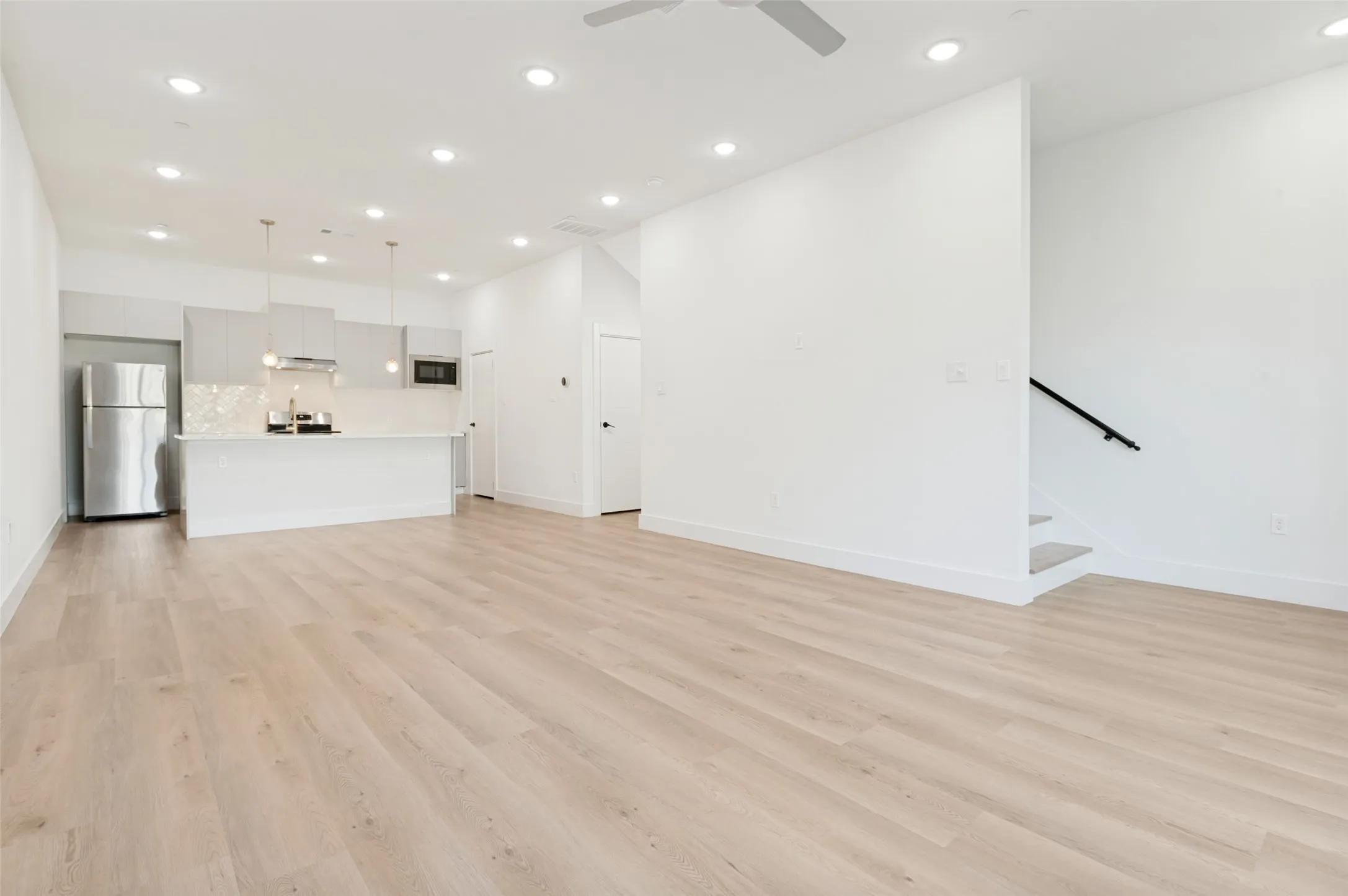 Condominium For Rent in Dallas County , 2613 Calvin Street 9, Dallas, Texas 75204, 2 Bedroom, 3 Bathroom, 2 Garage spaces, 2,000 Sqft, built in 2025, mls#21382437, Real Estate Agent in Dallas, Homes For Rent in Dallas county, Homes For Rent in Dallas, Realtor in Dallas Texas, Real Estate Brokerage Independent Realty Texas, Luminita Cordes Realtor