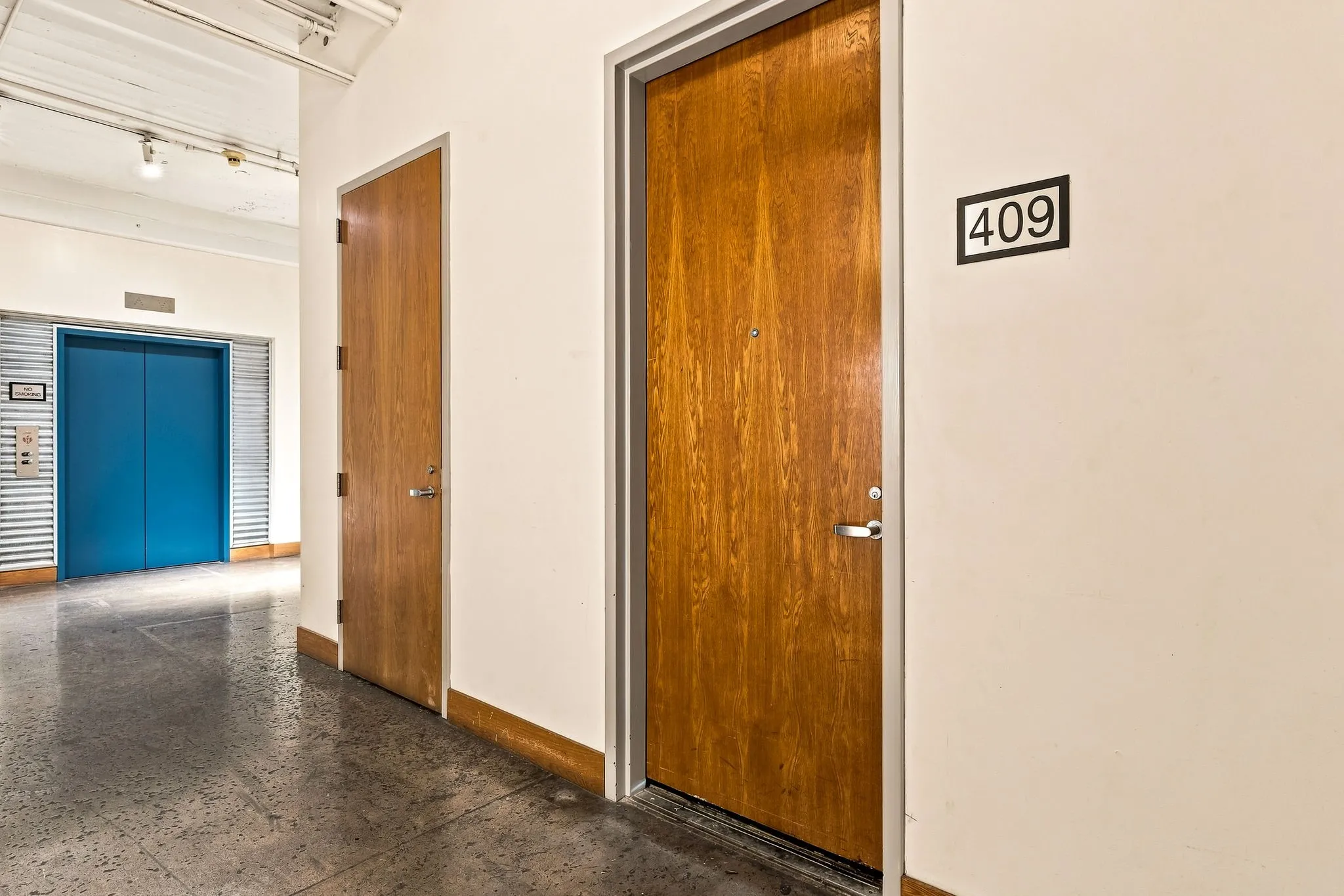 Condominium For Sale in Dallas County , 2220 Canton Street 409, Dallas, Texas 75201, 1 Bedroom, 2 Bathroom, Garage spaces, 1,657 Sqft, built in 1925, mls#21361948, Real Estate Agent in Dallas, Homes For Sale in Dallas county, Homes For Sale in Dallas, Realtor in Dallas Texas, Real Estate Brokerage Independent Realty Texas, Luminita Cordes Realtor
