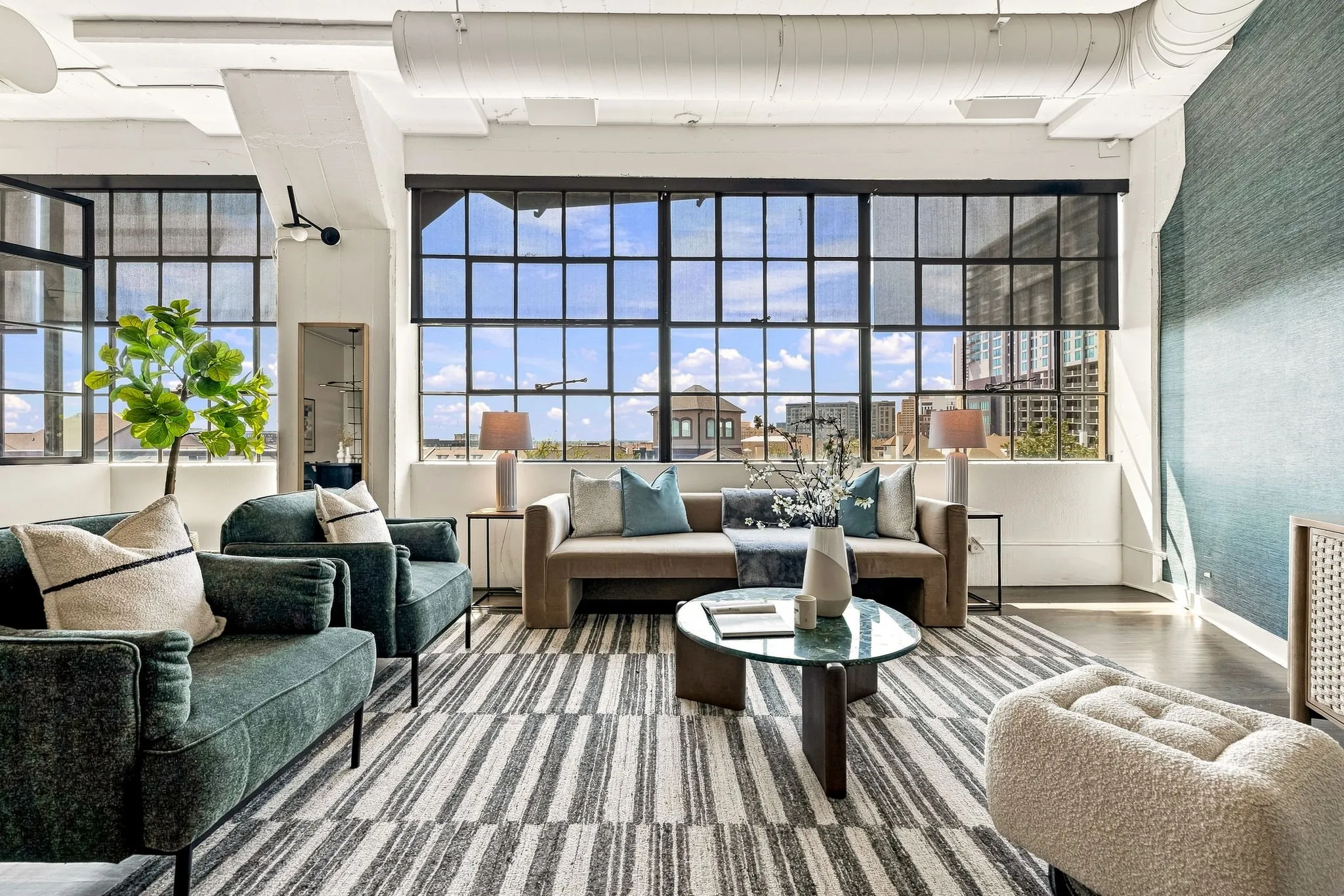 Condominium For Sale in Dallas County , 2220 Canton Street 409, Dallas, Texas 75201, 1 Bedroom, 2 Bathroom, Garage spaces, 1,657 Sqft, built in 1925, mls#21361948, Real Estate Agent in Dallas, Homes For Sale in Dallas county, Homes For Sale in Dallas, Realtor in Dallas Texas, Real Estate Brokerage Independent Realty Texas, Luminita Cordes Realtor