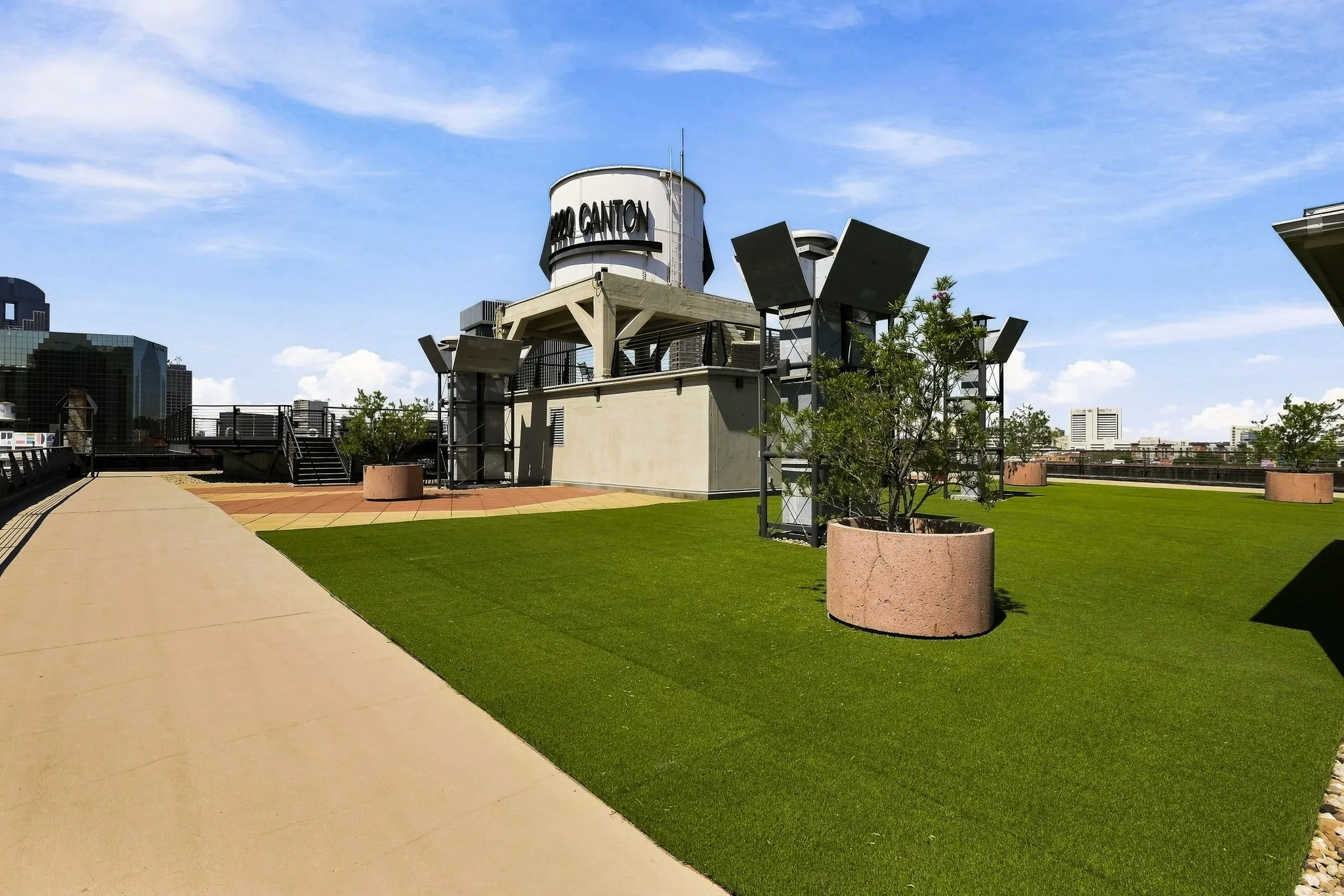 Condominium For Sale in Dallas County , 2220 Canton Street 409, Dallas, Texas 75201, 1 Bedroom, 2 Bathroom, Garage spaces, 1,657 Sqft, built in 1925, mls#21361948, Real Estate Agent in Dallas, Homes For Sale in Dallas county, Homes For Sale in Dallas, Realtor in Dallas Texas, Real Estate Brokerage Independent Realty Texas, Luminita Cordes Realtor