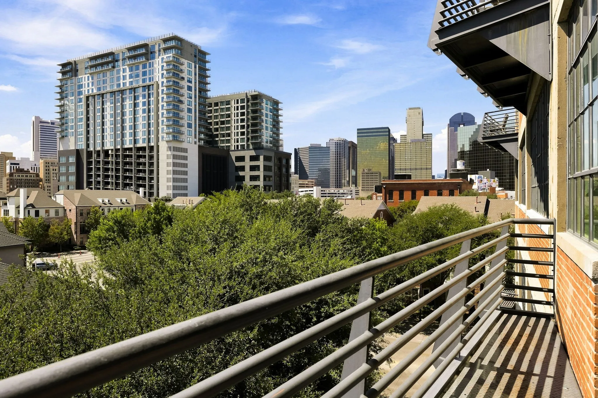 Condominium For Sale in Dallas County , 2220 Canton Street 409, Dallas, Texas 75201, 1 Bedroom, 2 Bathroom, Garage spaces, 1,657 Sqft, built in 1925, mls#21361948, Real Estate Agent in Dallas, Homes For Sale in Dallas county, Homes For Sale in Dallas, Realtor in Dallas Texas, Real Estate Brokerage Independent Realty Texas, Luminita Cordes Realtor
