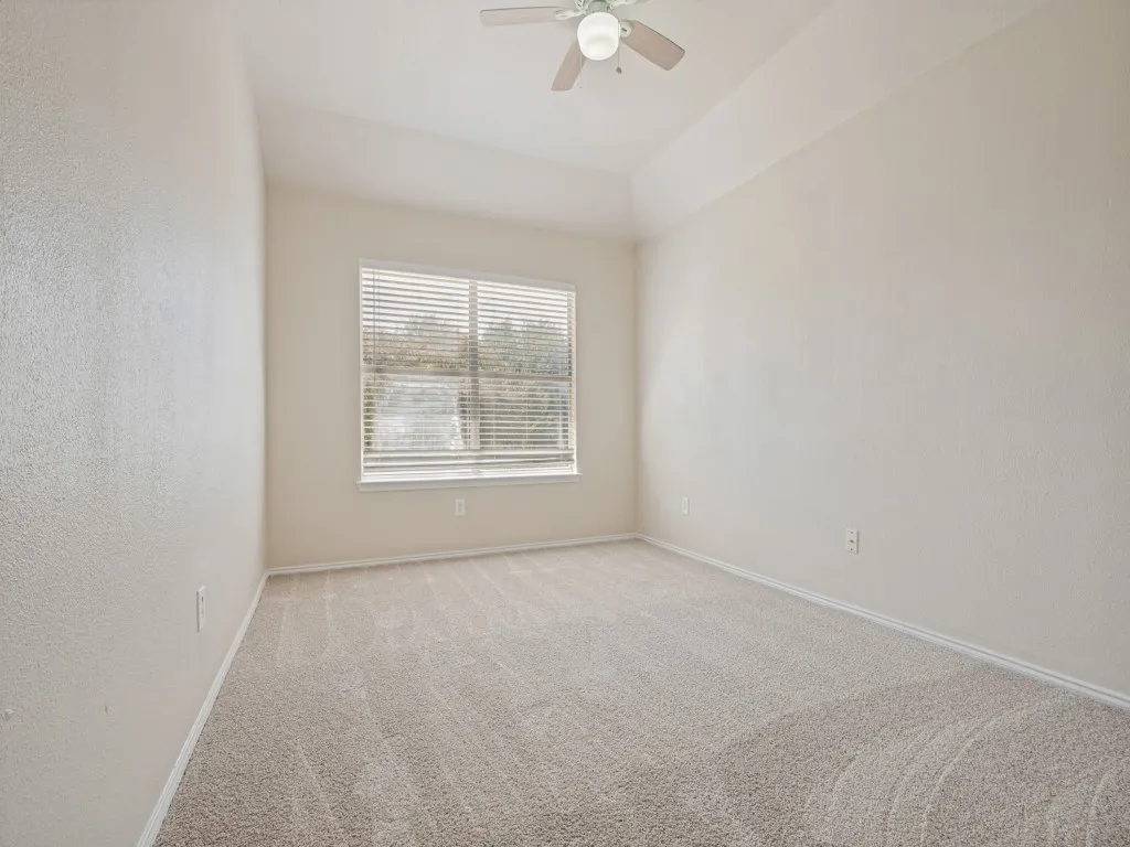 Single Family Residence For Sale in Dallas County , 307 Mary Pat Drive, Grand Prairie, Texas 75052, 4 Bedroom, 3 Bathroom, 2 Garage spaces, 2,300 Sqft, built in 1999, mls#21381216, Real Estate Agent in Grand Prairie, Homes For Sale in Dallas county, Homes For Sale in Grand Prairie, Realtor in Grand Prairie Texas, Real Estate Brokerage Independent Realty Texas, Luminita Cordes Realtor