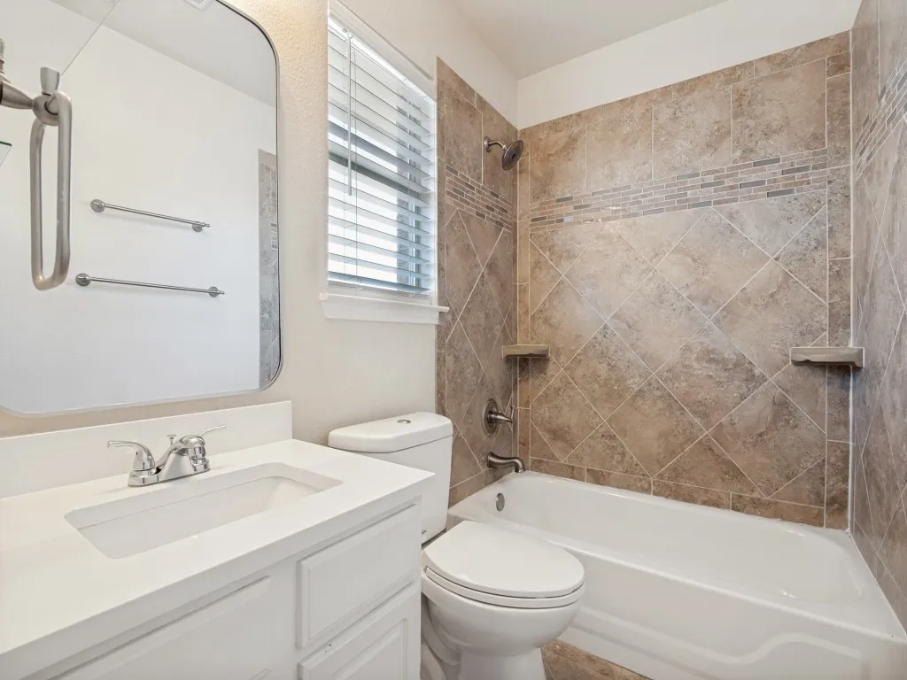 Single Family Residence For Sale in Dallas County , 307 Mary Pat Drive, Grand Prairie, Texas 75052, 4 Bedroom, 3 Bathroom, 2 Garage spaces, 2,300 Sqft, built in 1999, mls#21381216, Real Estate Agent in Grand Prairie, Homes For Sale in Dallas county, Homes For Sale in Grand Prairie, Realtor in Grand Prairie Texas, Real Estate Brokerage Independent Realty Texas, Luminita Cordes Realtor