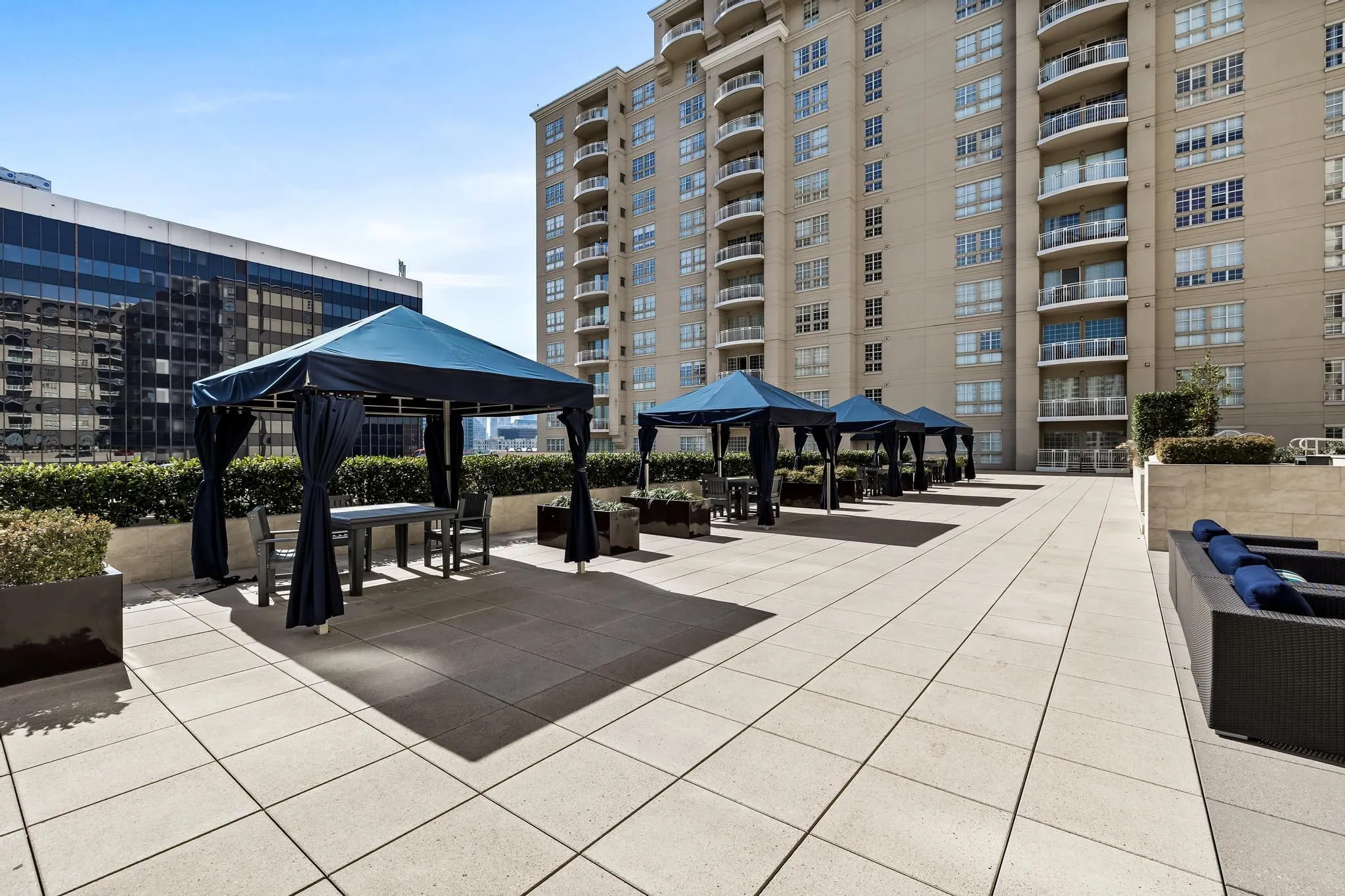 Condominium For Rent in Dallas County , 3225 Turtle Creek Boulevard 810, Dallas, Texas 75219, 1 Bedroom, 1 Bathroom, 1 Garage spaces, 816 Sqft, built in 1998, mls#21378538, Real Estate Agent in Dallas, Homes For Rent in Dallas county, Homes For Rent in Dallas, Realtor in Dallas Texas, Real Estate Brokerage Independent Realty Texas, Luminita Cordes Realtor