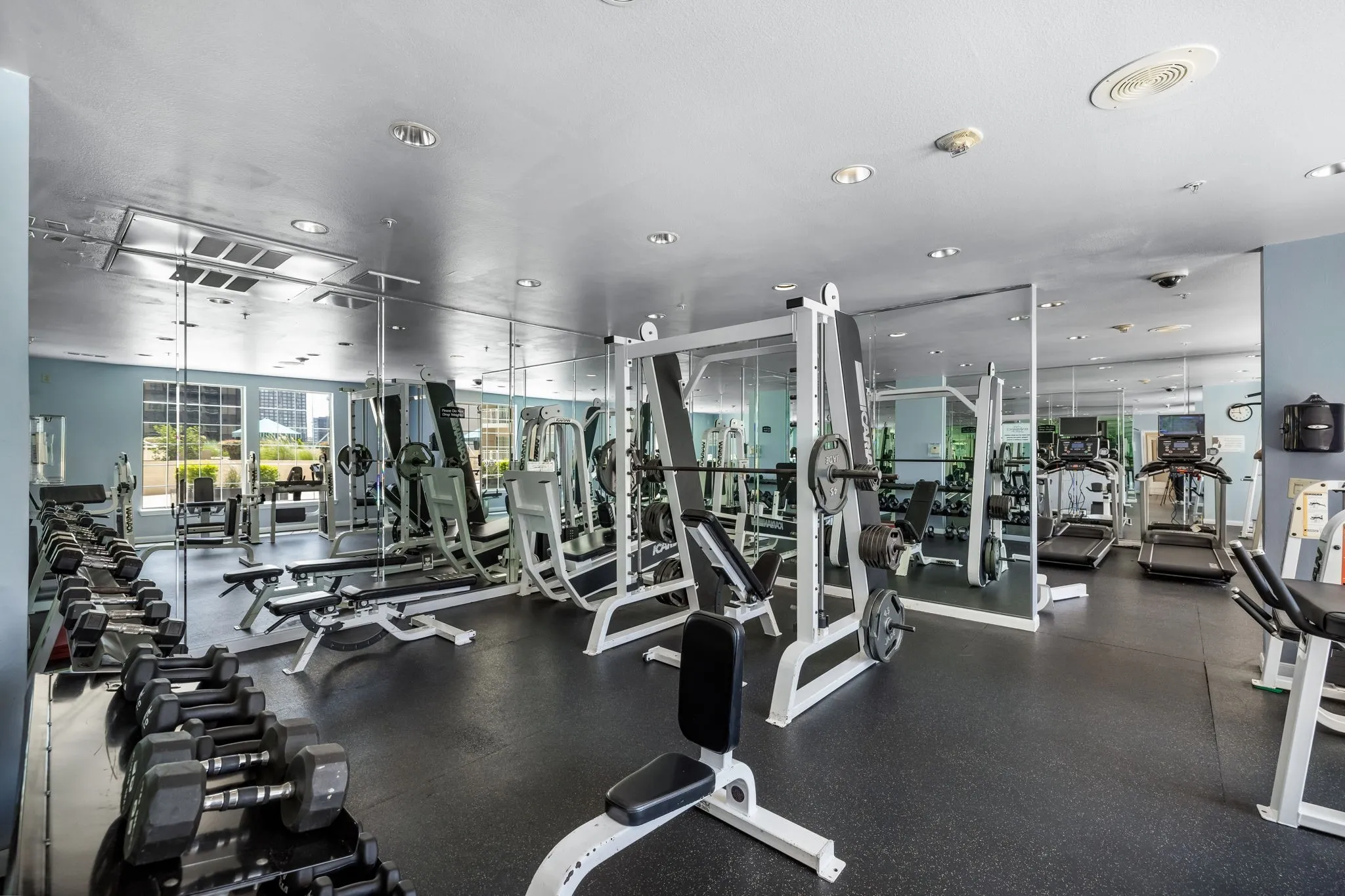 Condominium For Rent in Dallas County , 3225 Turtle Creek Boulevard 810, Dallas, Texas 75219, 1 Bedroom, 1 Bathroom, 1 Garage spaces, 816 Sqft, built in 1998, mls#21378538, Real Estate Agent in Dallas, Homes For Rent in Dallas county, Homes For Rent in Dallas, Realtor in Dallas Texas, Real Estate Brokerage Independent Realty Texas, Luminita Cordes Realtor