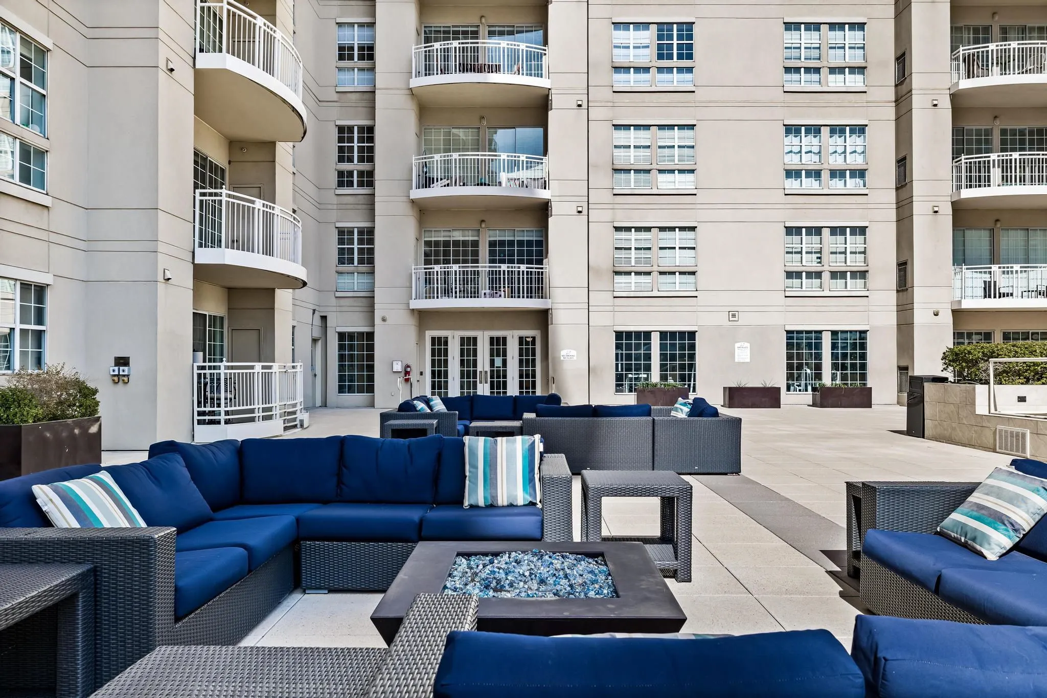 Condominium For Rent in Dallas County , 3225 Turtle Creek Boulevard 810, Dallas, Texas 75219, 1 Bedroom, 1 Bathroom, 1 Garage spaces, 816 Sqft, built in 1998, mls#21378538, Real Estate Agent in Dallas, Homes For Rent in Dallas county, Homes For Rent in Dallas, Realtor in Dallas Texas, Real Estate Brokerage Independent Realty Texas, Luminita Cordes Realtor