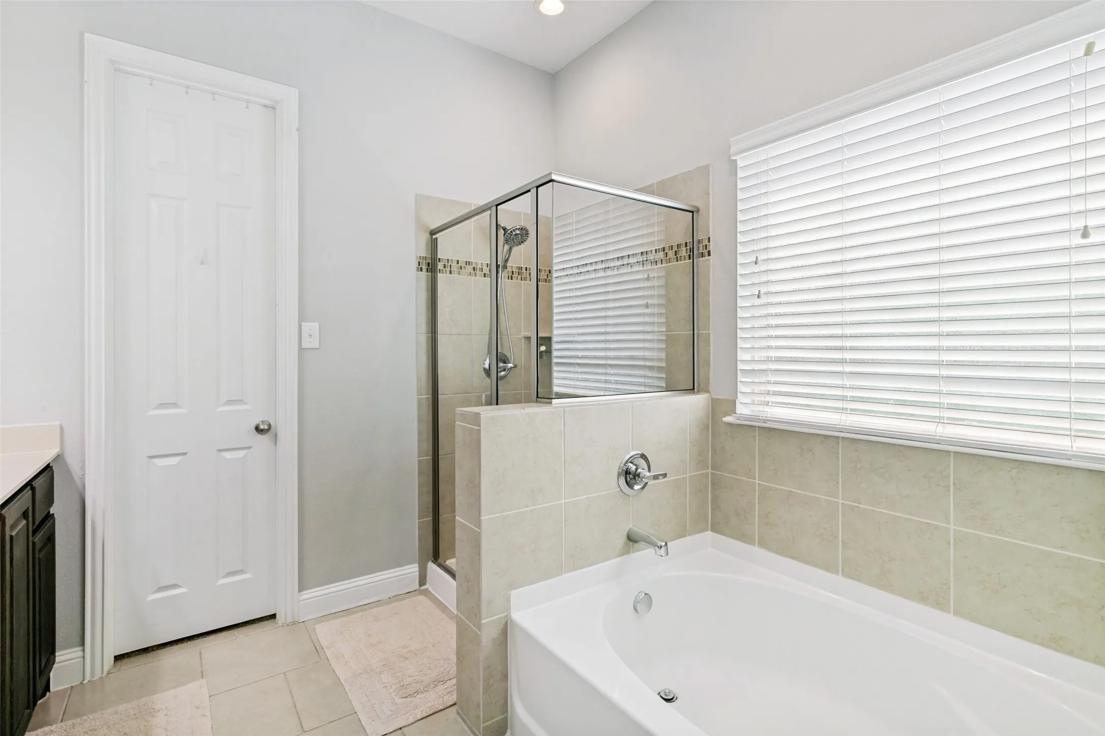 Single Family Residence For Rent in Parker County , 15109 Roderick Road, Aledo, Texas 76008, 4 Bedroom, 3 Bathroom, 2 Garage spaces, 3,460 Sqft, built in 2017, mls#21382451, Real Estate Agent in Aledo, Homes For Rent in Parker county, Homes For Rent in Aledo, Realtor in Aledo Texas, Real Estate Brokerage Independent Realty Texas, Luminita Cordes Realtor