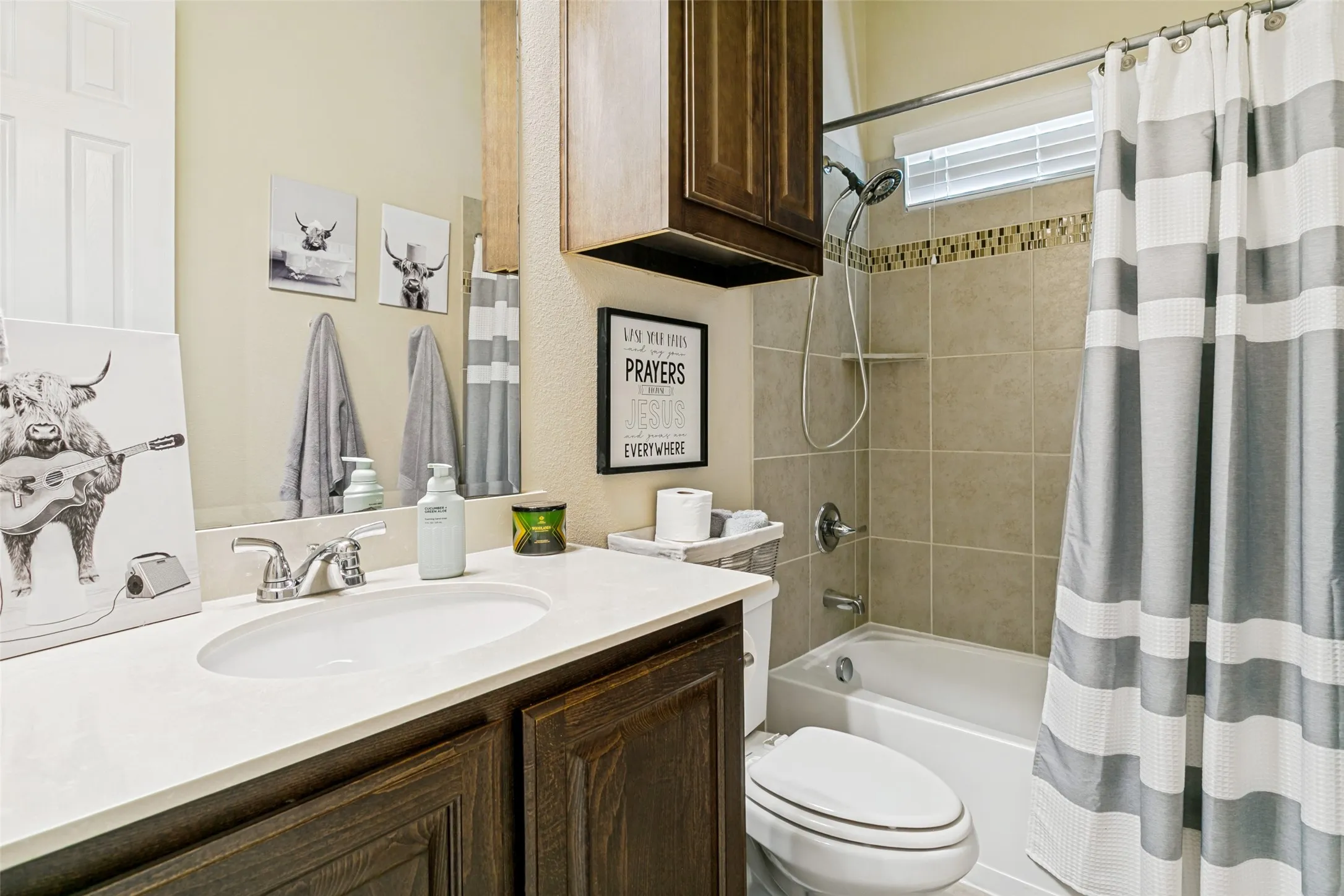 Single Family Residence For Rent in Parker County , 15109 Roderick Road, Aledo, Texas 76008, 4 Bedroom, 3 Bathroom, 2 Garage spaces, 3,460 Sqft, built in 2017, mls#21382451, Real Estate Agent in Aledo, Homes For Rent in Parker county, Homes For Rent in Aledo, Realtor in Aledo Texas, Real Estate Brokerage Independent Realty Texas, Luminita Cordes Realtor