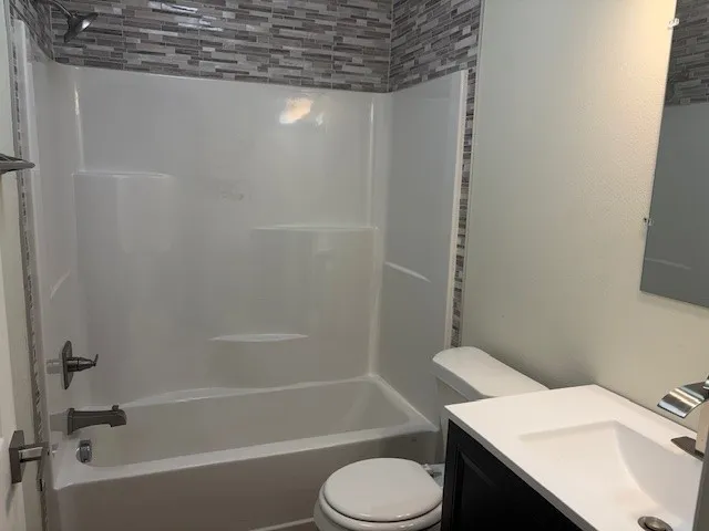 Townhouse For Rent in Lamar County , 640-650 Sycamore Street 650, Paris, Texas 75460, 3 Bedroom, 3 Bathroom, Garage spaces, 2,716 Sqft, built in 0, mls#21382454, Real Estate Agent in Paris, Homes For Rent in Lamar county, Homes For Rent in Paris, Realtor in Paris Texas, Real Estate Brokerage Independent Realty Texas, Luminita Cordes Realtor