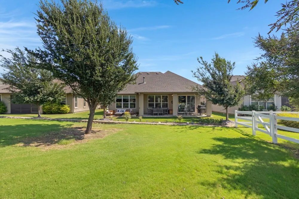 Single Family Residence For Sale in Denton County , 9812 Stonefield Way, Denton, Texas 76207, 2 Bedroom, 3 Bathroom, 2 Garage spaces, 1,790 Sqft, built in 2021, mls#21381565, Real Estate Agent in Denton, Homes For Sale in Denton county, Homes For Sale in Denton, Realtor in Denton Texas, Real Estate Brokerage Independent Realty Texas, Luminita Cordes Realtor