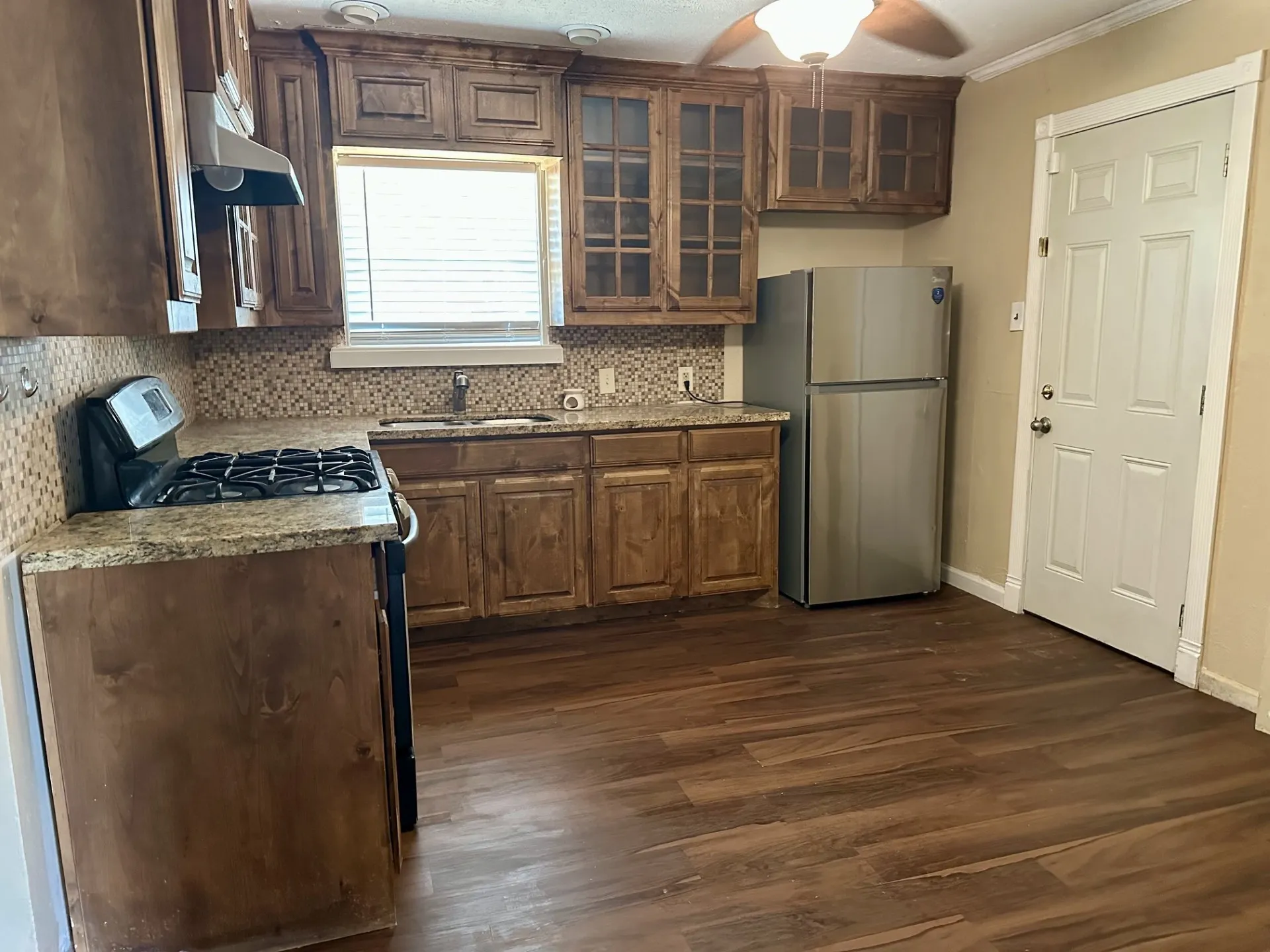 Single Family Residence For Sale in Tarrant County , 4236 Comanche Street, Fort Worth, Texas 76119, 3 Bedroom, 1 Bathroom, Garage spaces, 1,083 Sqft, built in 1954, mls#21382356, Real Estate Agent in Fort Worth, Homes For Sale in Tarrant county, Homes For Sale in Fort Worth, Realtor in Fort Worth Texas, Real Estate Brokerage Independent Realty Texas, Luminita Cordes Realtor