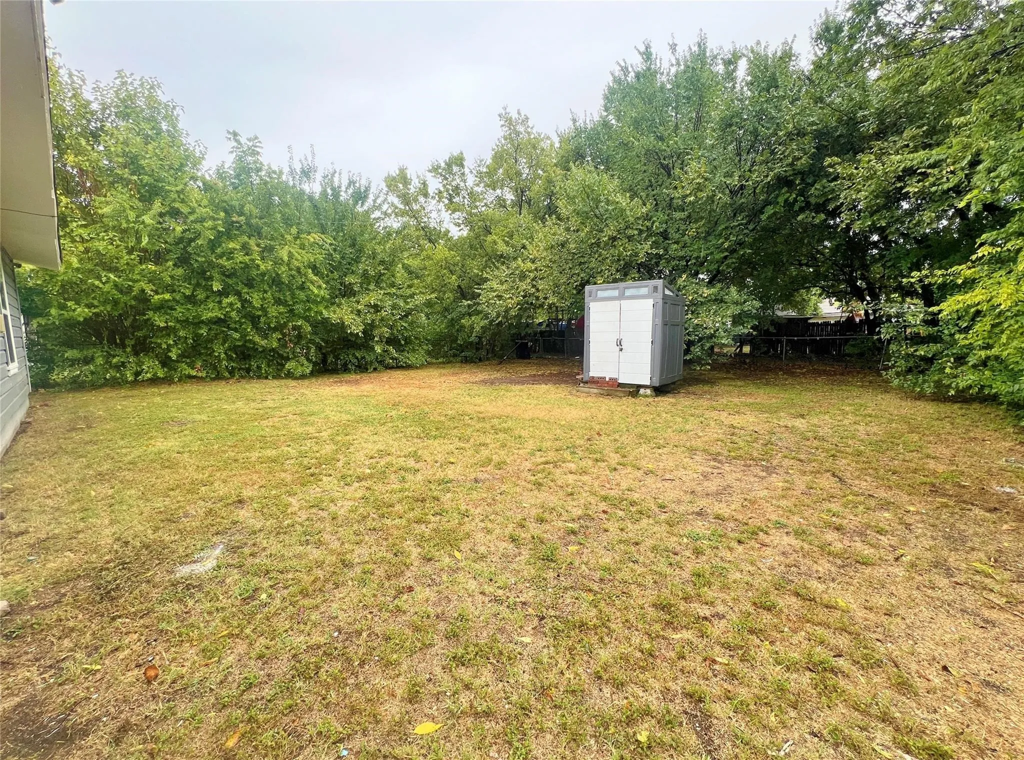 Single Family Residence For Sale in Tarrant County , 4236 Comanche Street, Fort Worth, Texas 76119, 3 Bedroom, 1 Bathroom, Garage spaces, 1,083 Sqft, built in 1954, mls#21382356, Real Estate Agent in Fort Worth, Homes For Sale in Tarrant county, Homes For Sale in Fort Worth, Realtor in Fort Worth Texas, Real Estate Brokerage Independent Realty Texas, Luminita Cordes Realtor