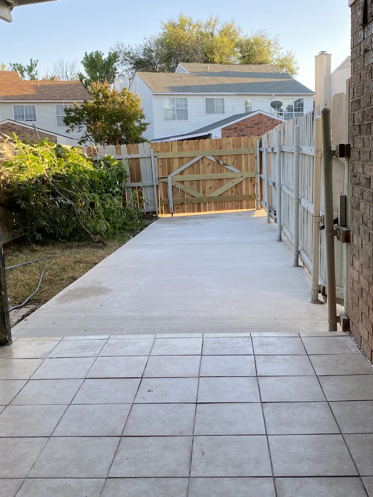 Single Family Residence For Rent in Tarrant County , 1522 Beach Lane, Arlington, Texas 76014, 3 Bedroom, 2 Bathroom, 3 Garage spaces, 1,160 Sqft, built in 1985, mls#21382462, Real Estate Agent in Arlington, Homes For Rent in Tarrant county, Homes For Rent in Arlington, Realtor in Arlington Texas, Real Estate Brokerage Independent Realty Texas, Luminita Cordes Realtor
