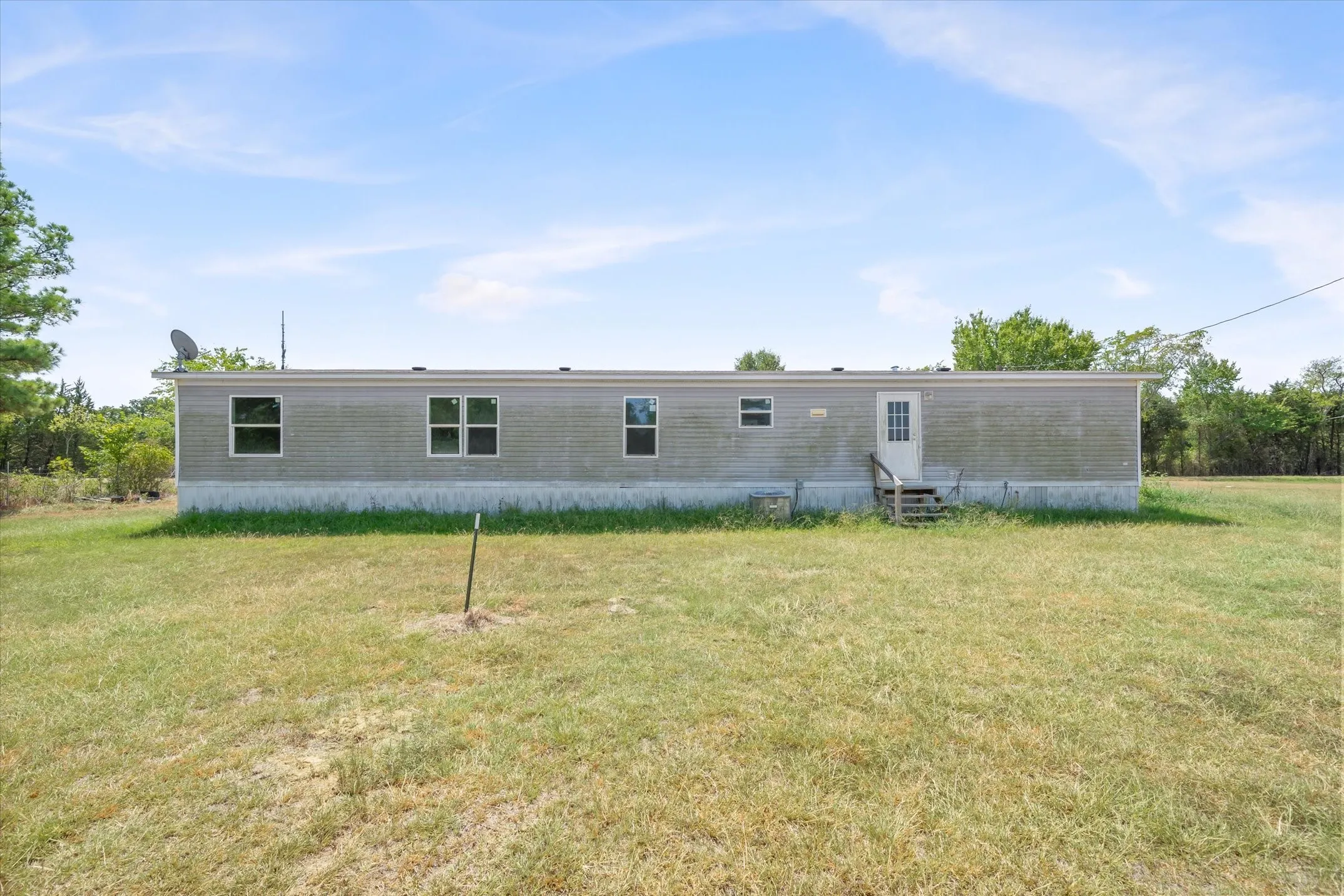 Manufactured Home For Sale in Van Zandt County , 280 VZ CR 1130, Fruitvale, Texas 75127, 4 Bedroom, 2 Bathroom, Garage spaces, 1,872 Sqft, built in 2020, mls#21378068, Real Estate Agent in Fruitvale, Homes For Sale in Van Zandt county, Homes For Sale in Fruitvale, Realtor in Fruitvale Texas, Real Estate Brokerage Independent Realty Texas, Luminita Cordes Realtor